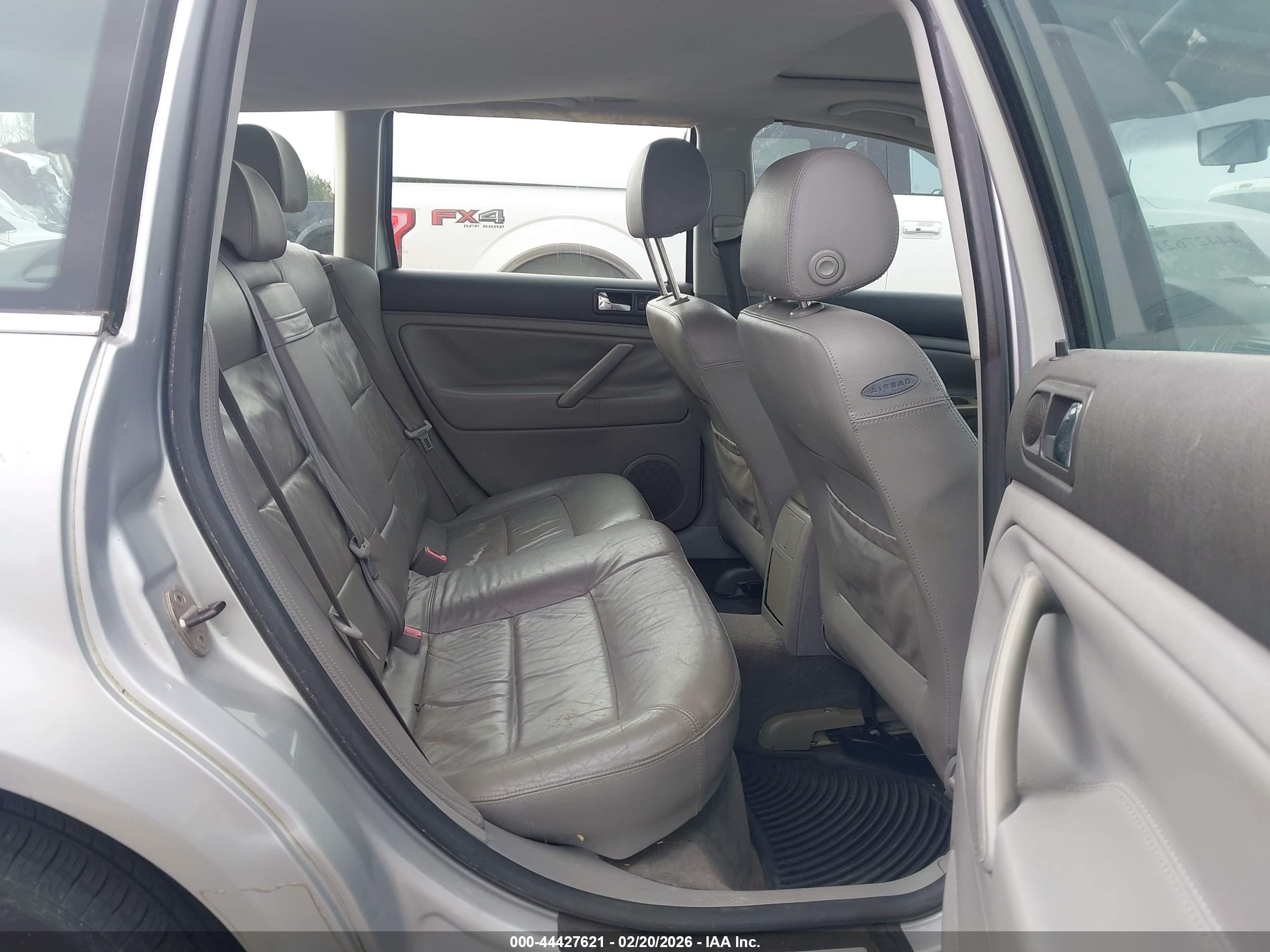 VOLKSWAGEN PASSAT image 8
