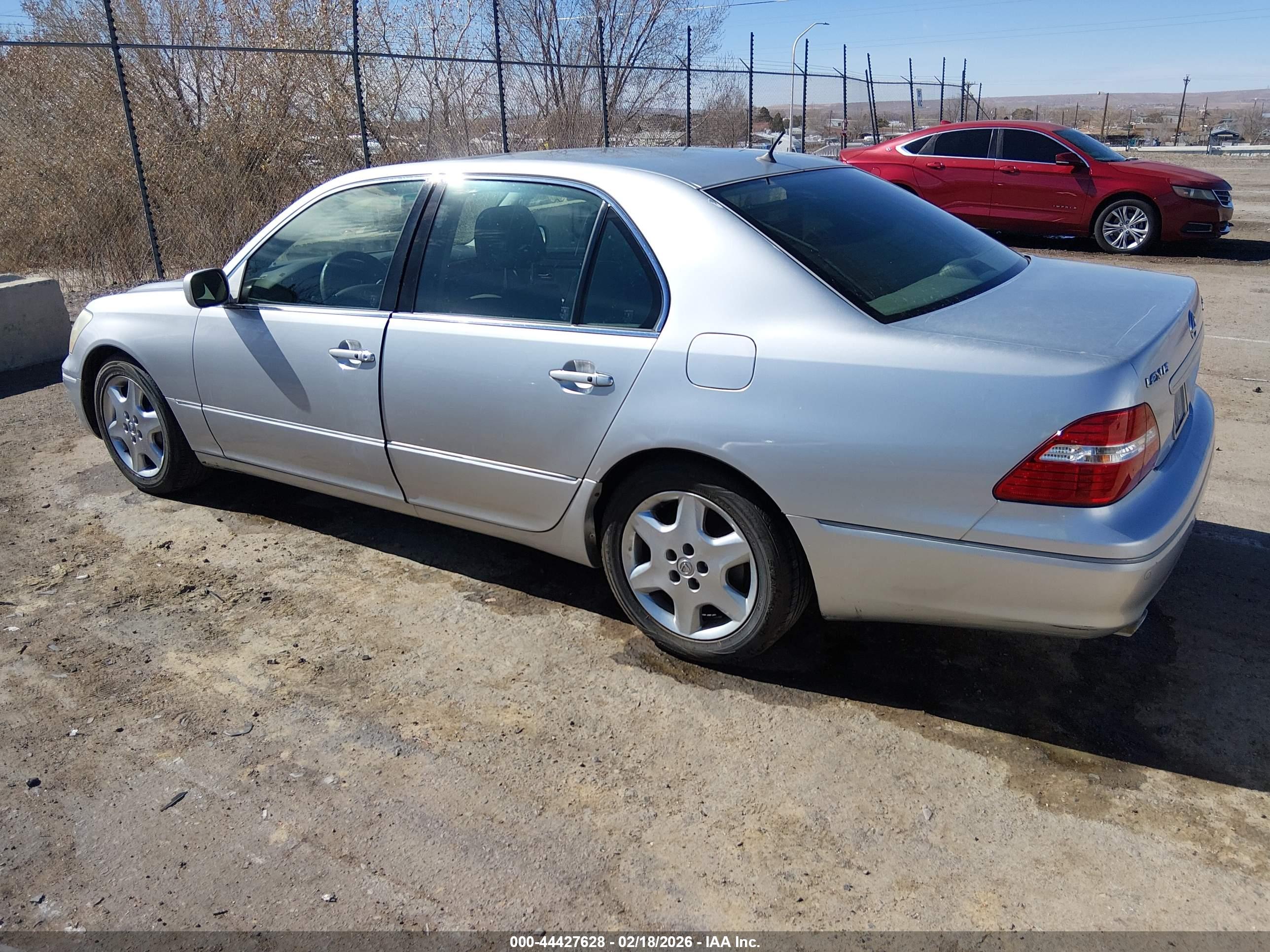 LEXUS LS image 3