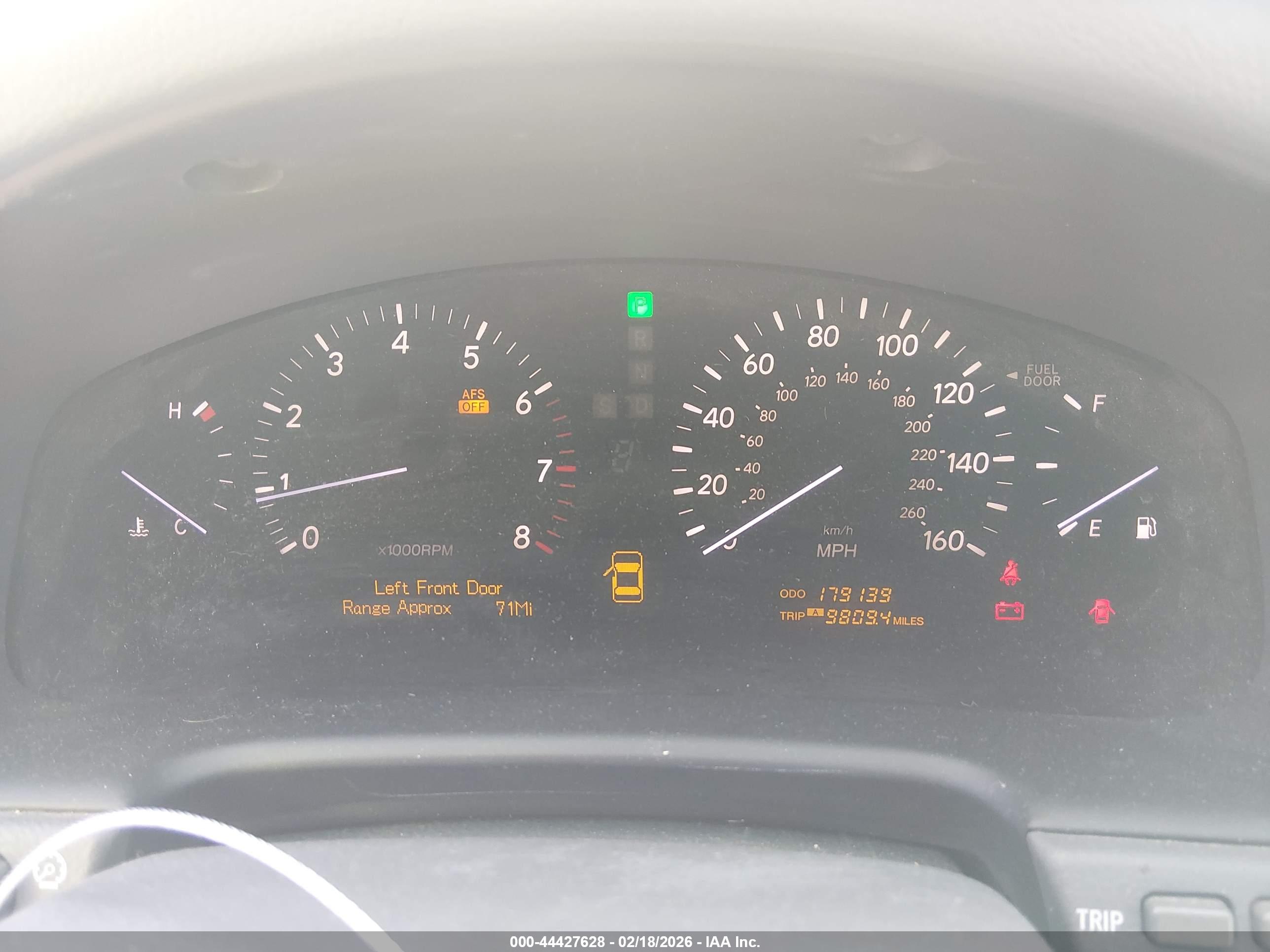 LEXUS LS image 7