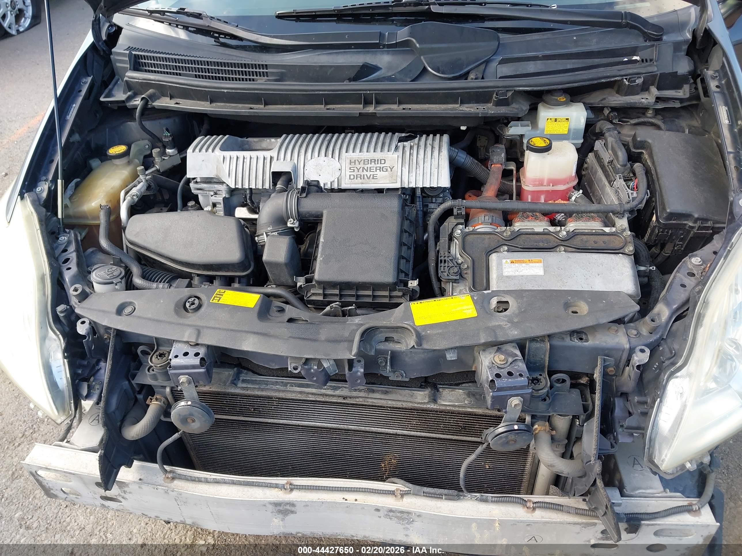 TOYOTA PRIUS image 10
