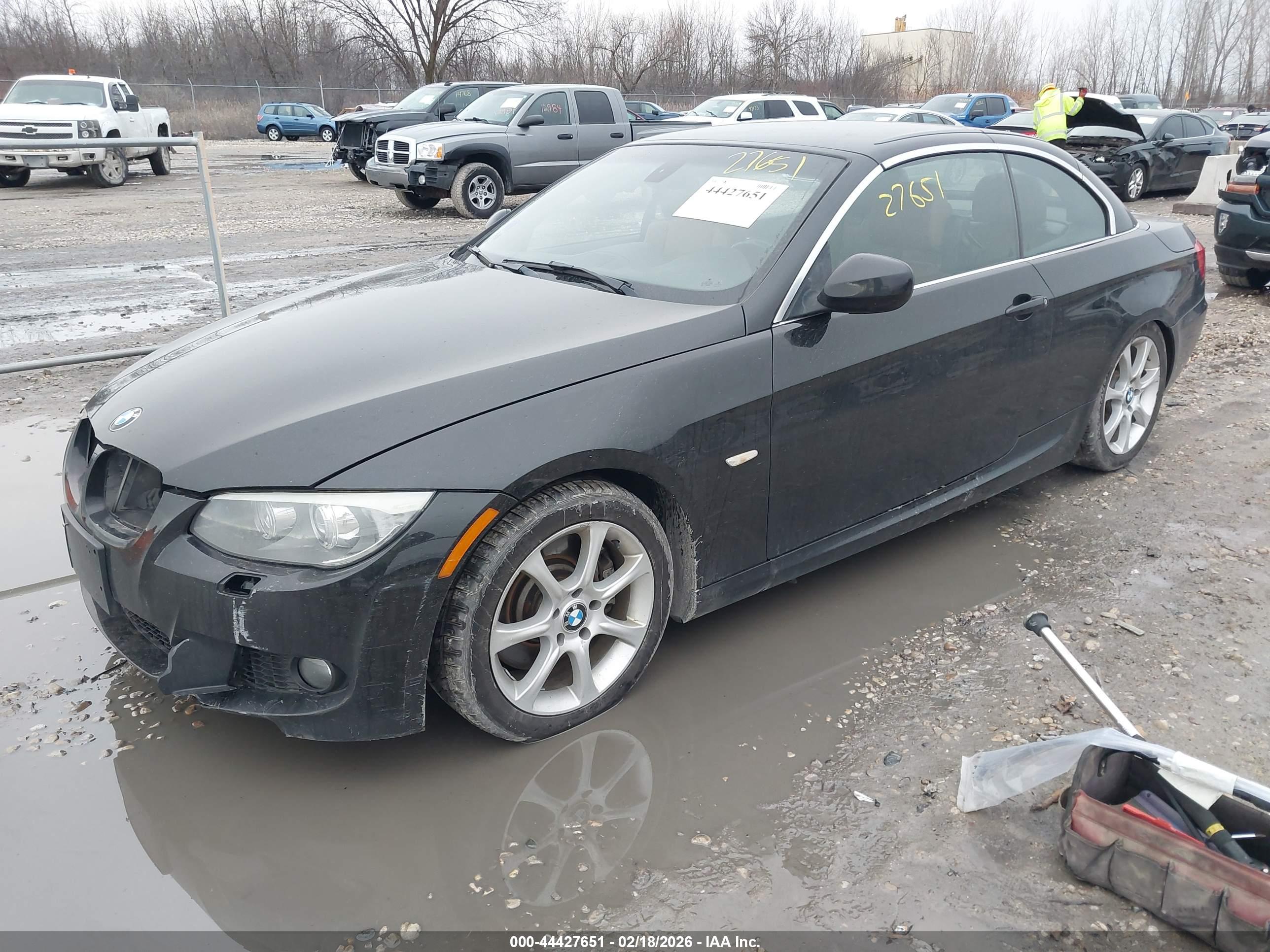 BMW 335I image 2