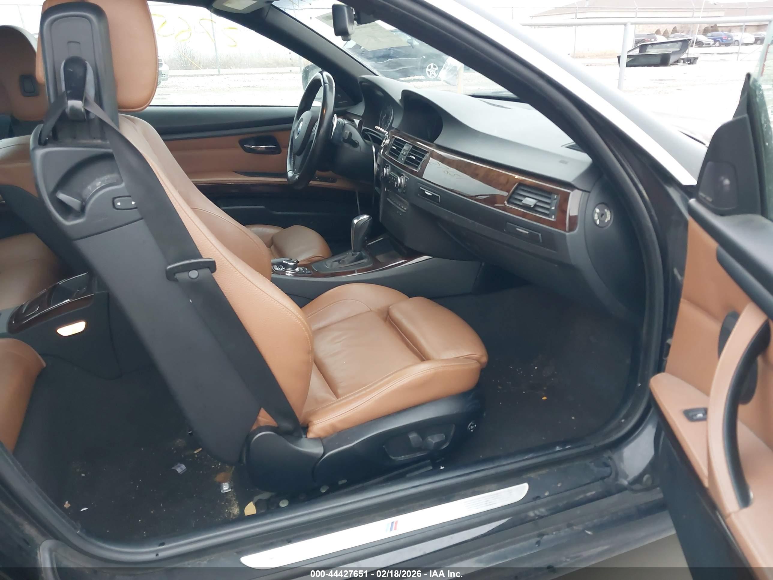 BMW 335I image 5