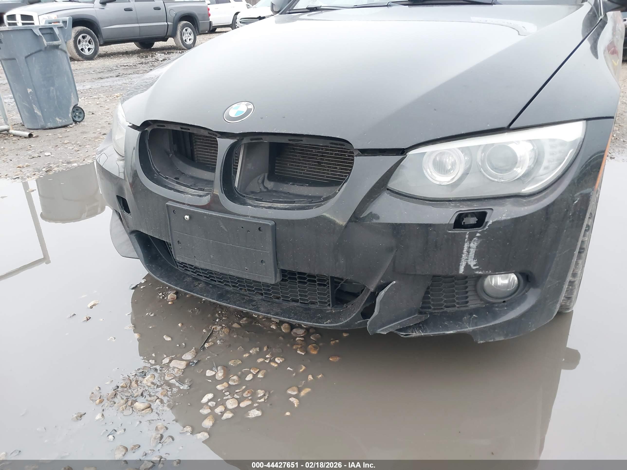 BMW 335I image 6