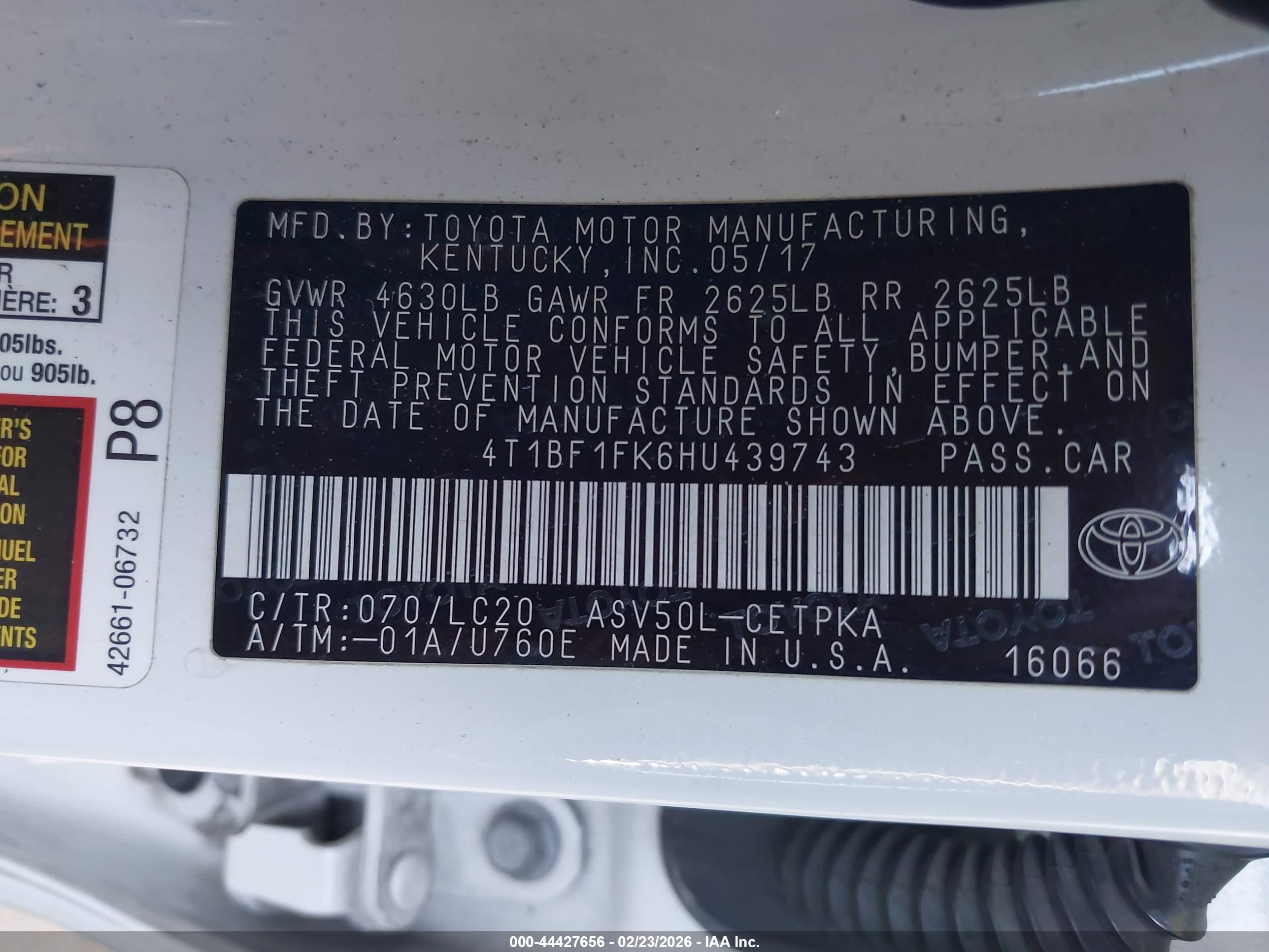 TOYOTA CAMRY image 9