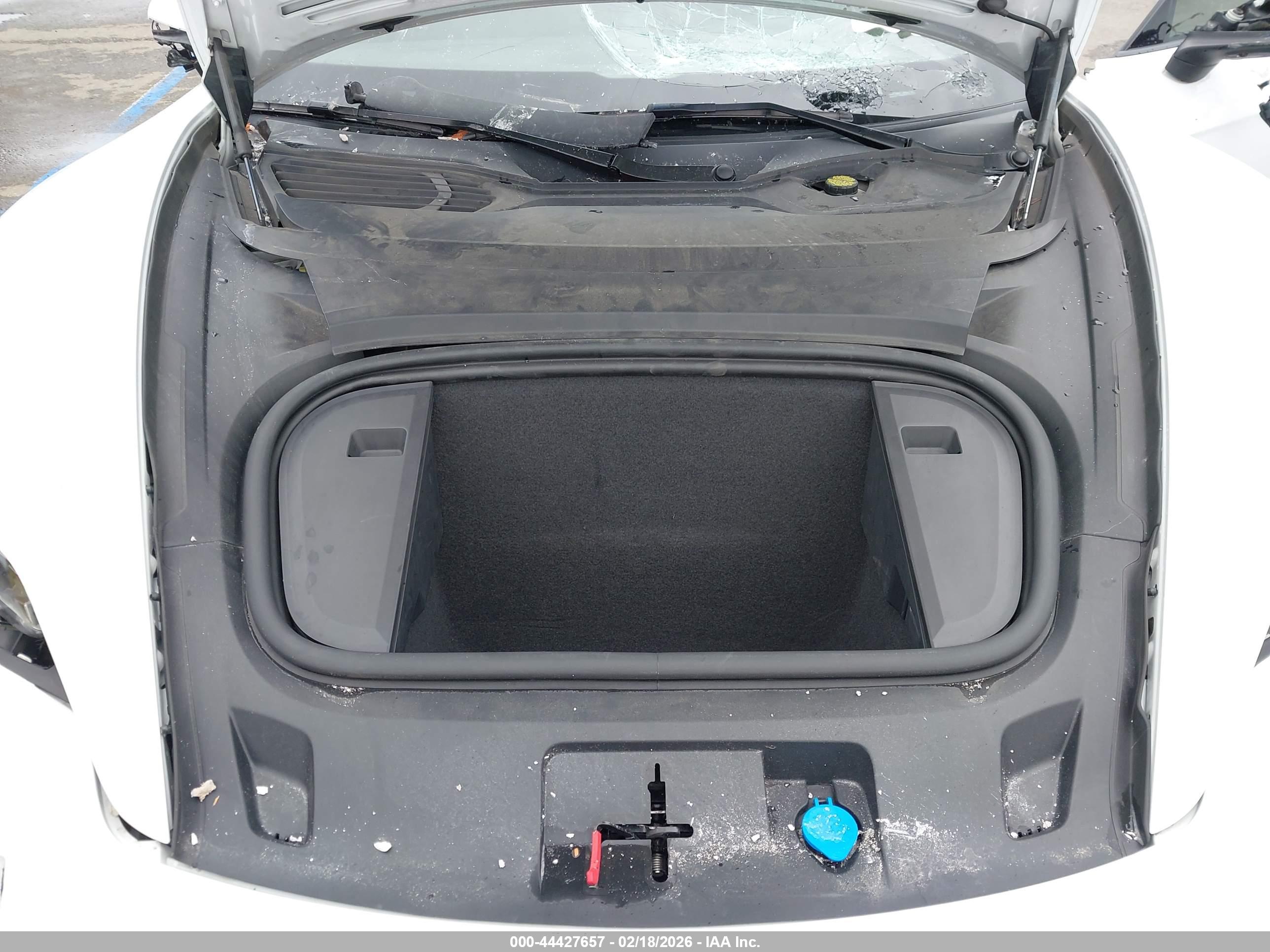 PORSCHE TAYCAN image 10
