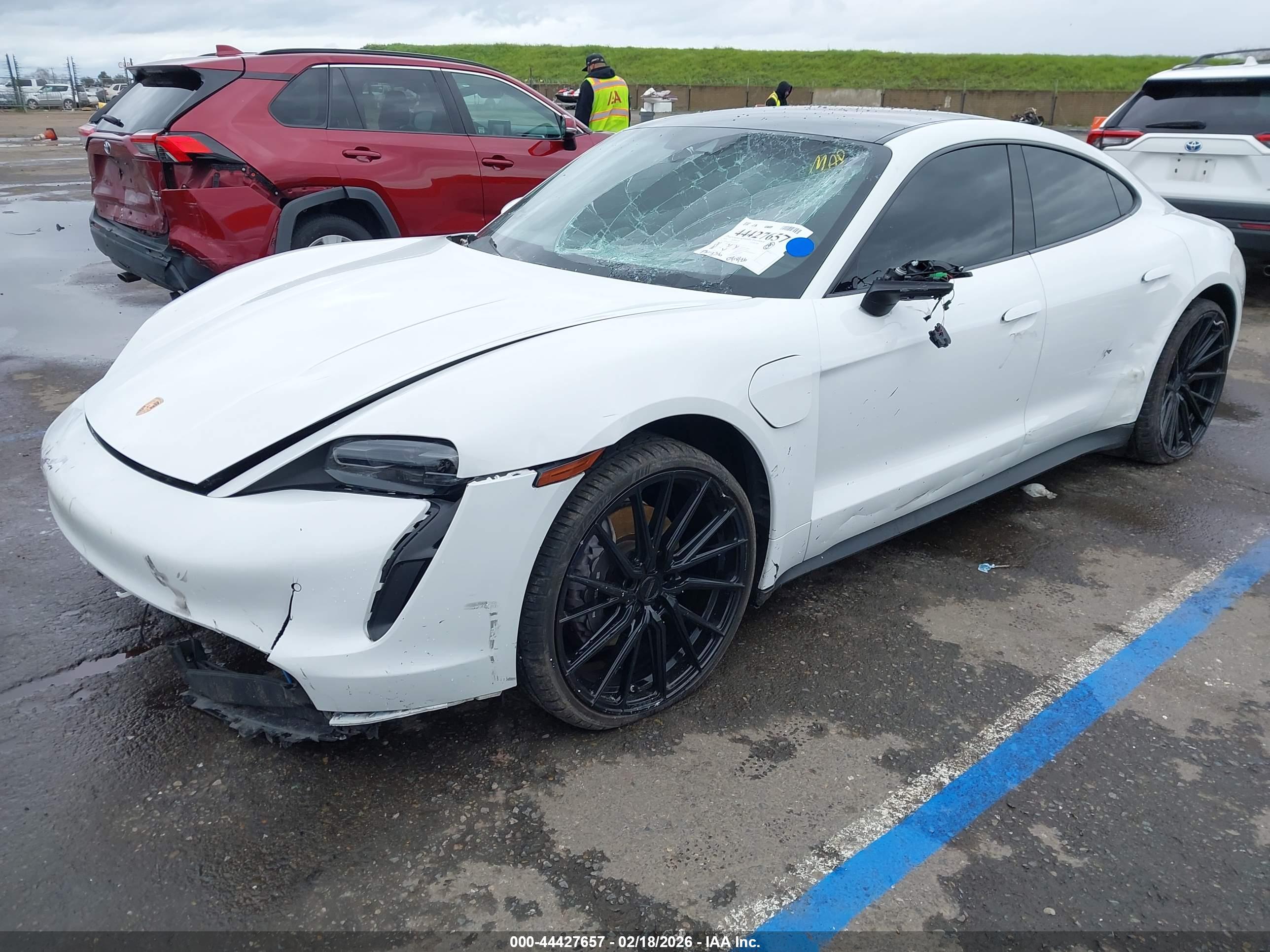 PORSCHE TAYCAN image 2