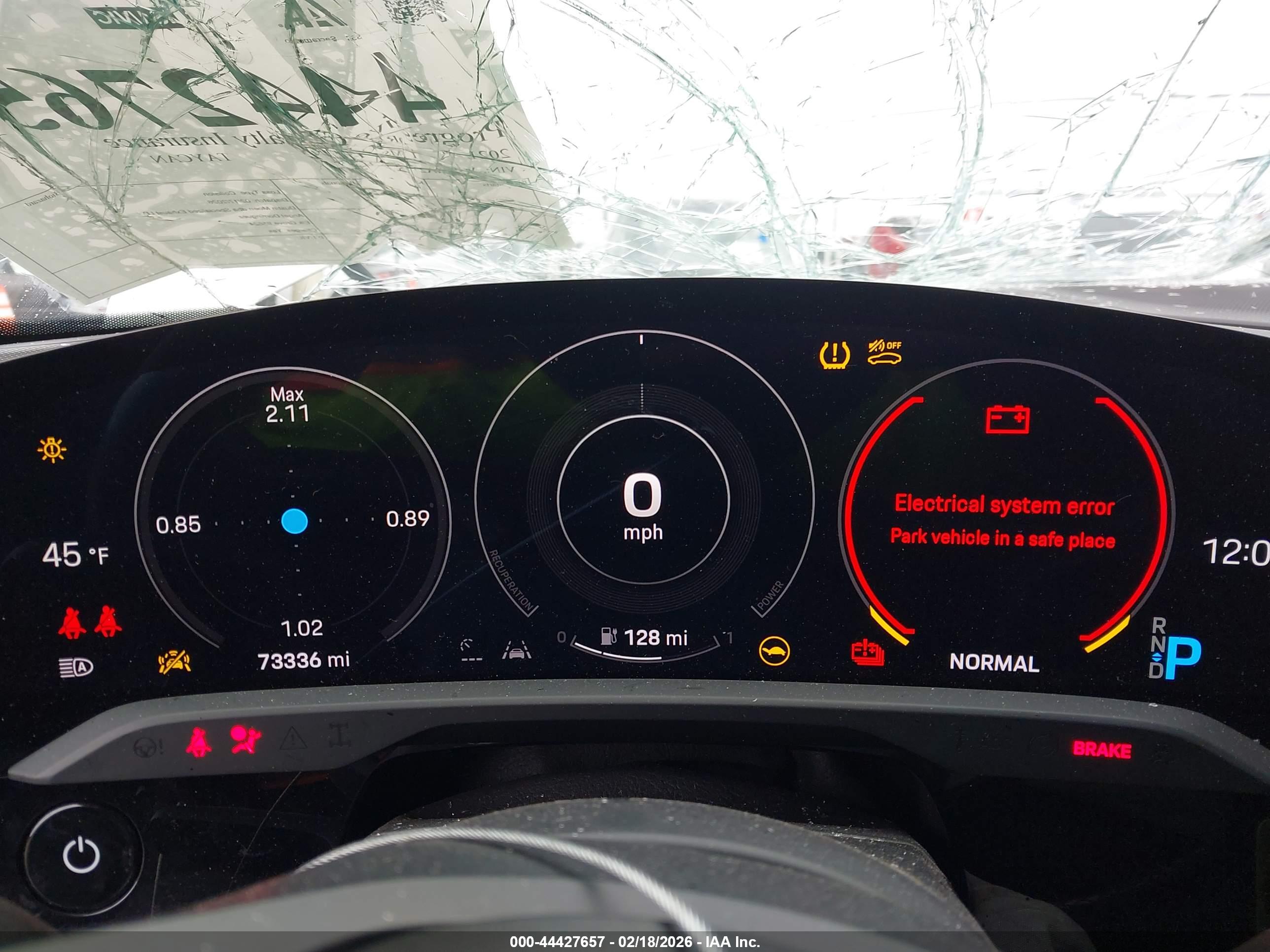 PORSCHE TAYCAN image 7