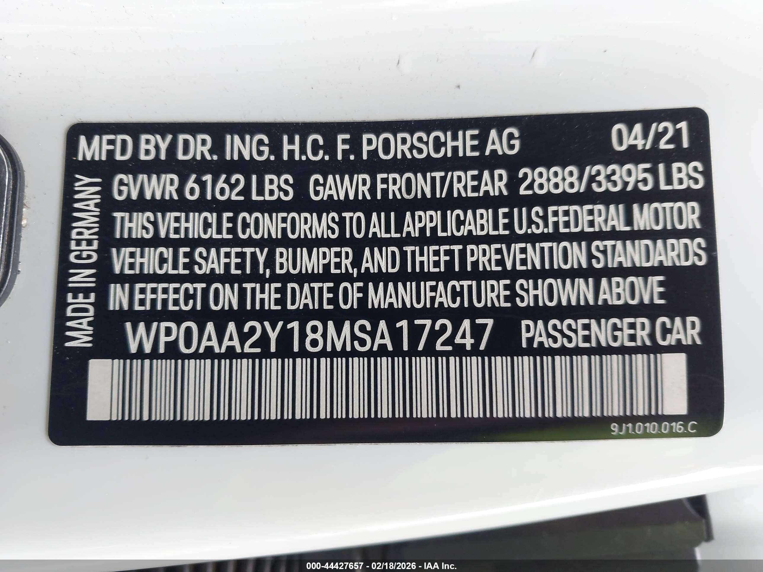 PORSCHE TAYCAN image 9