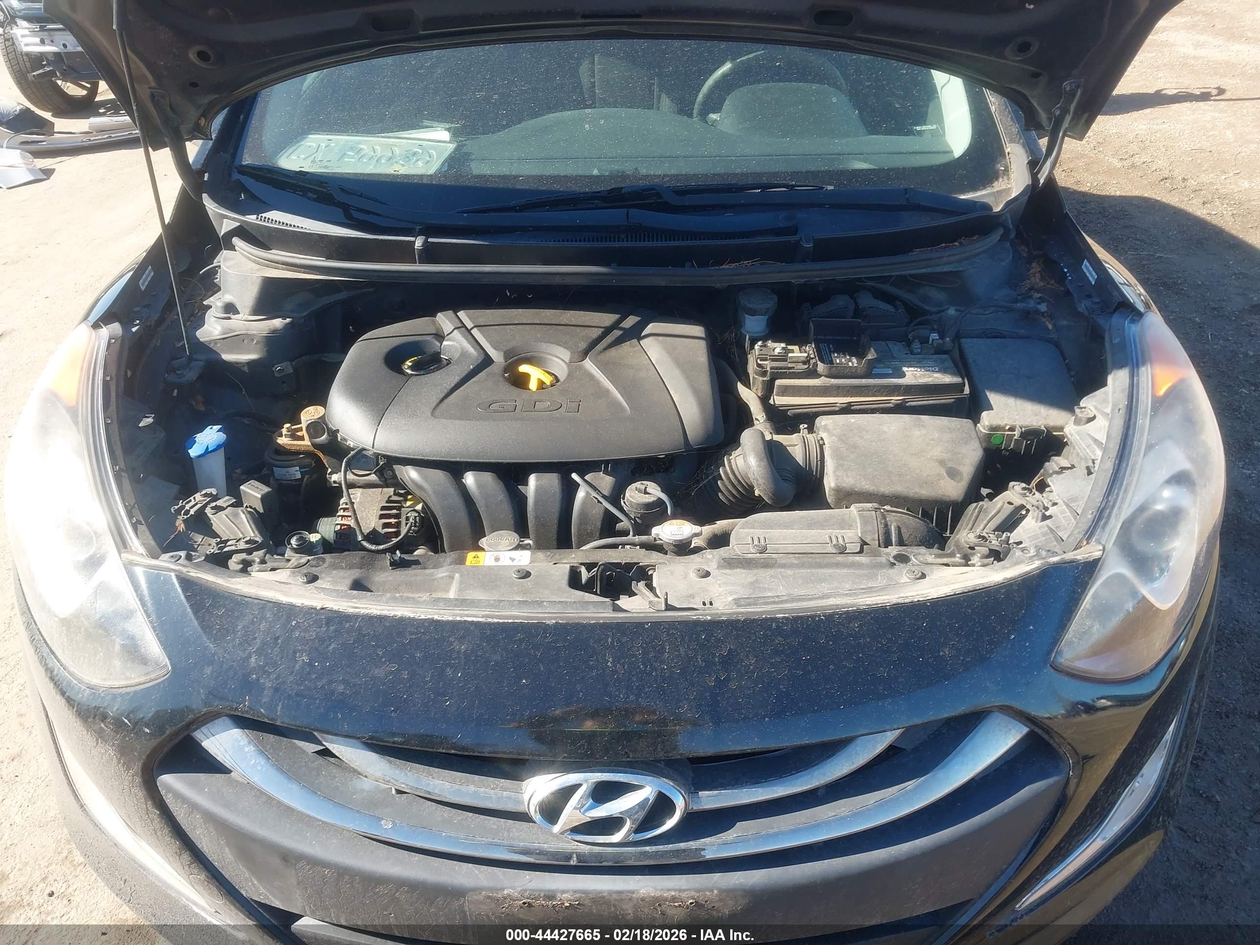 HYUNDAI ELANTRA image 10