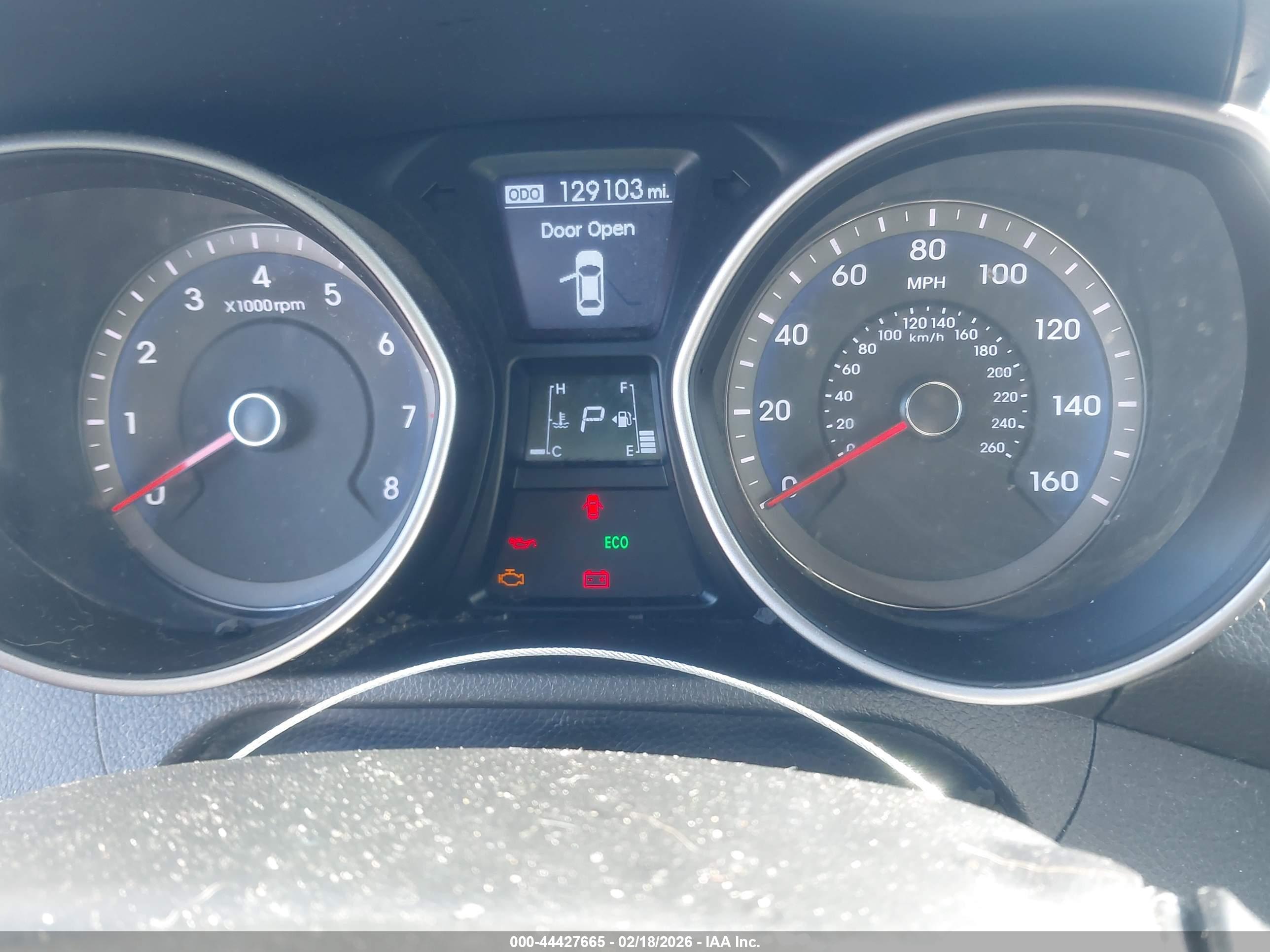 HYUNDAI ELANTRA image 7