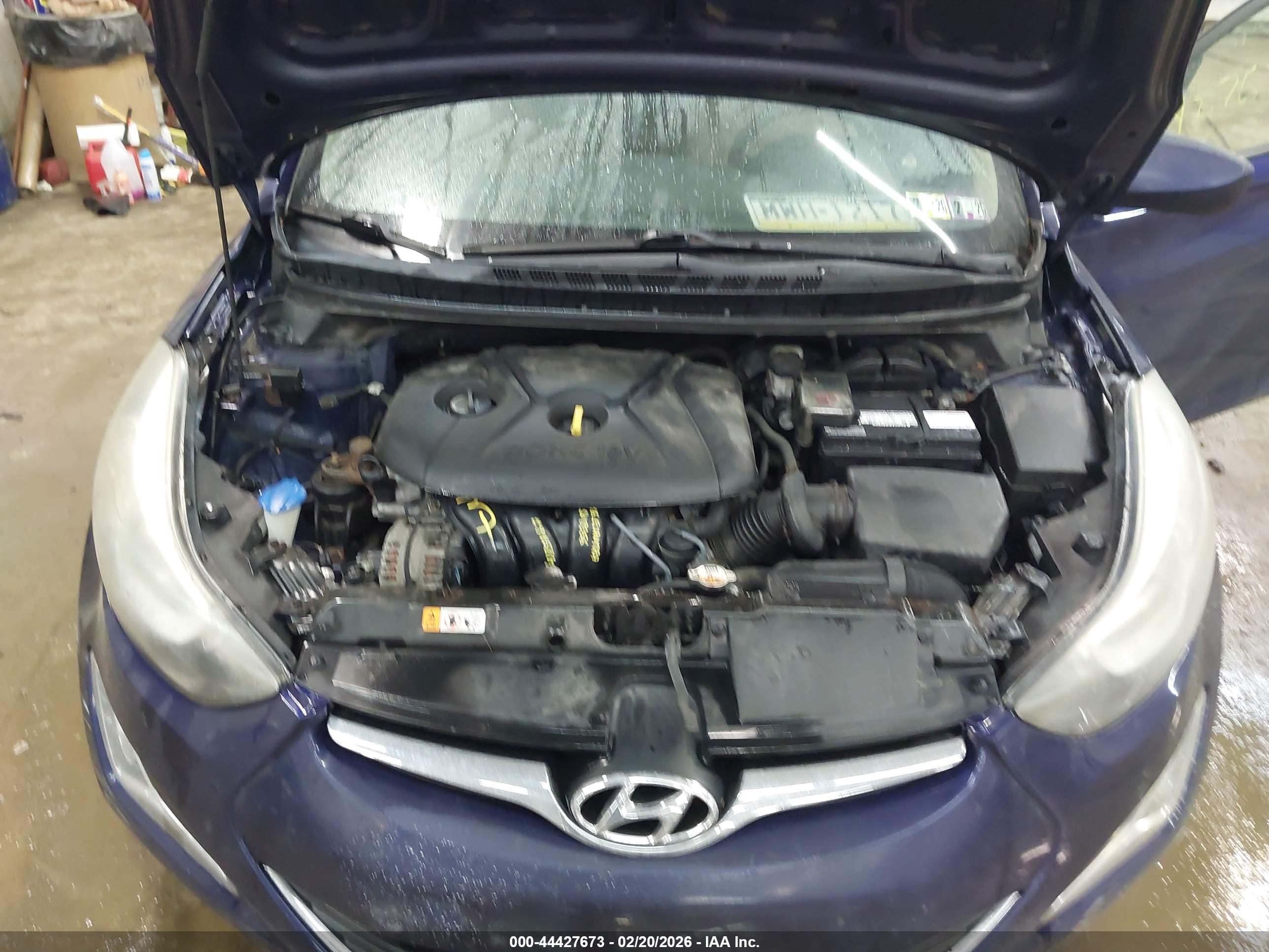 HYUNDAI ELANTRA image 10