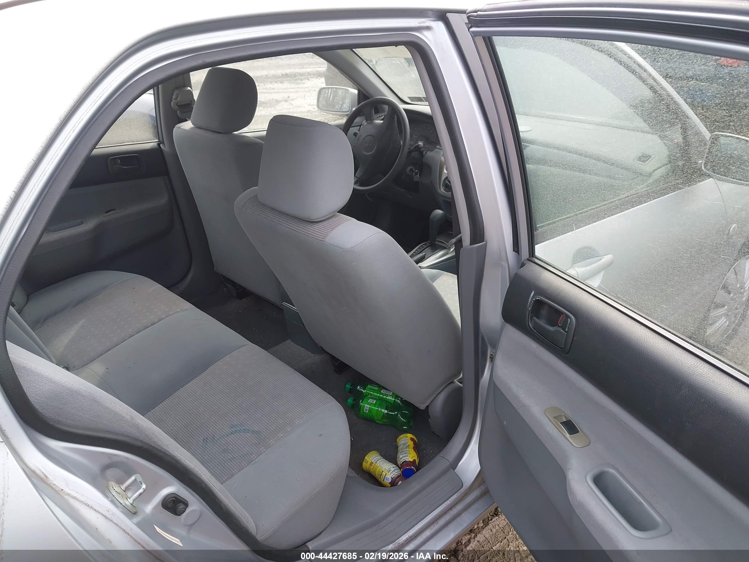 MITSUBISHI LANCER image 8