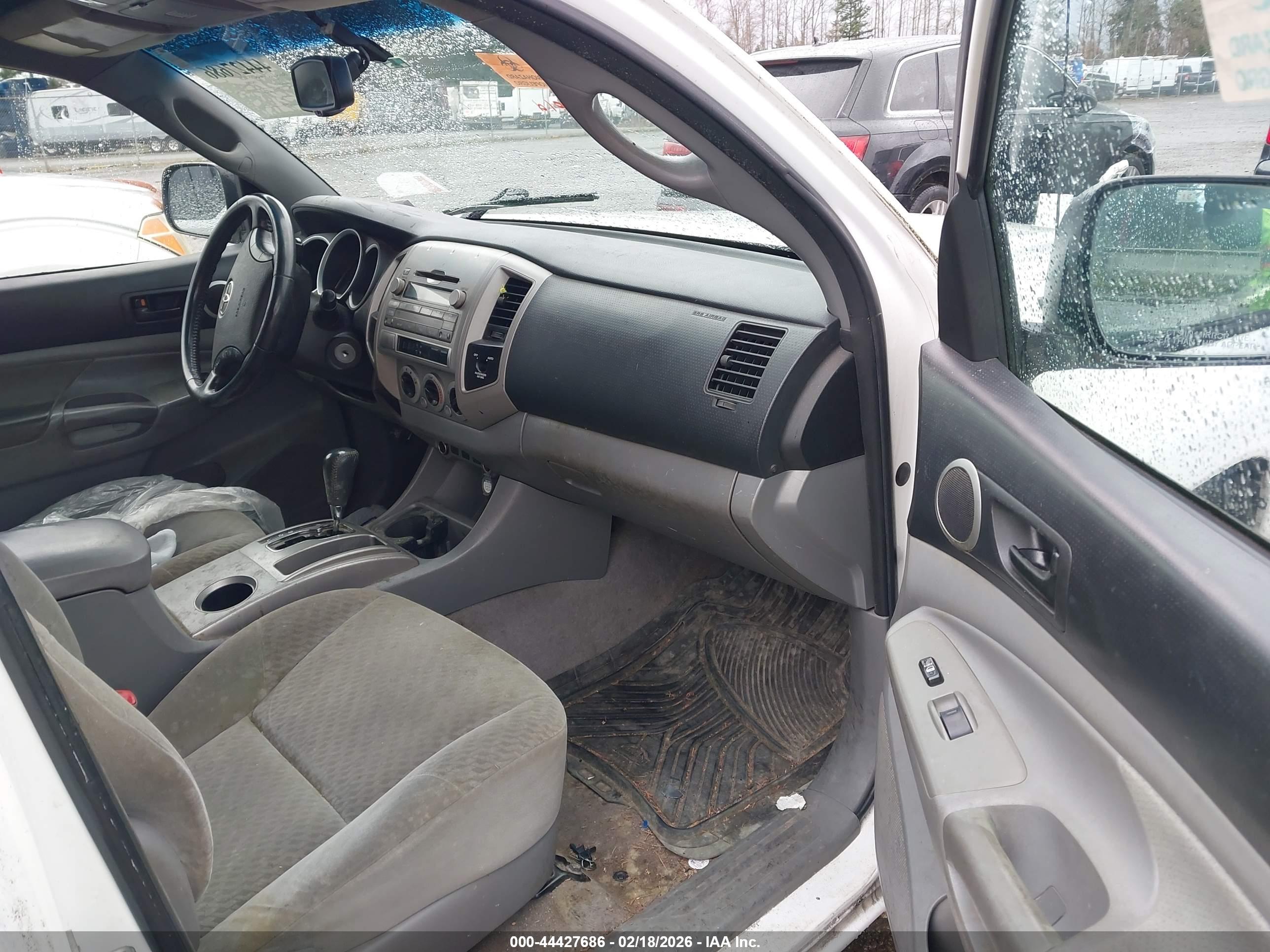 TOYOTA TACOMA image 5