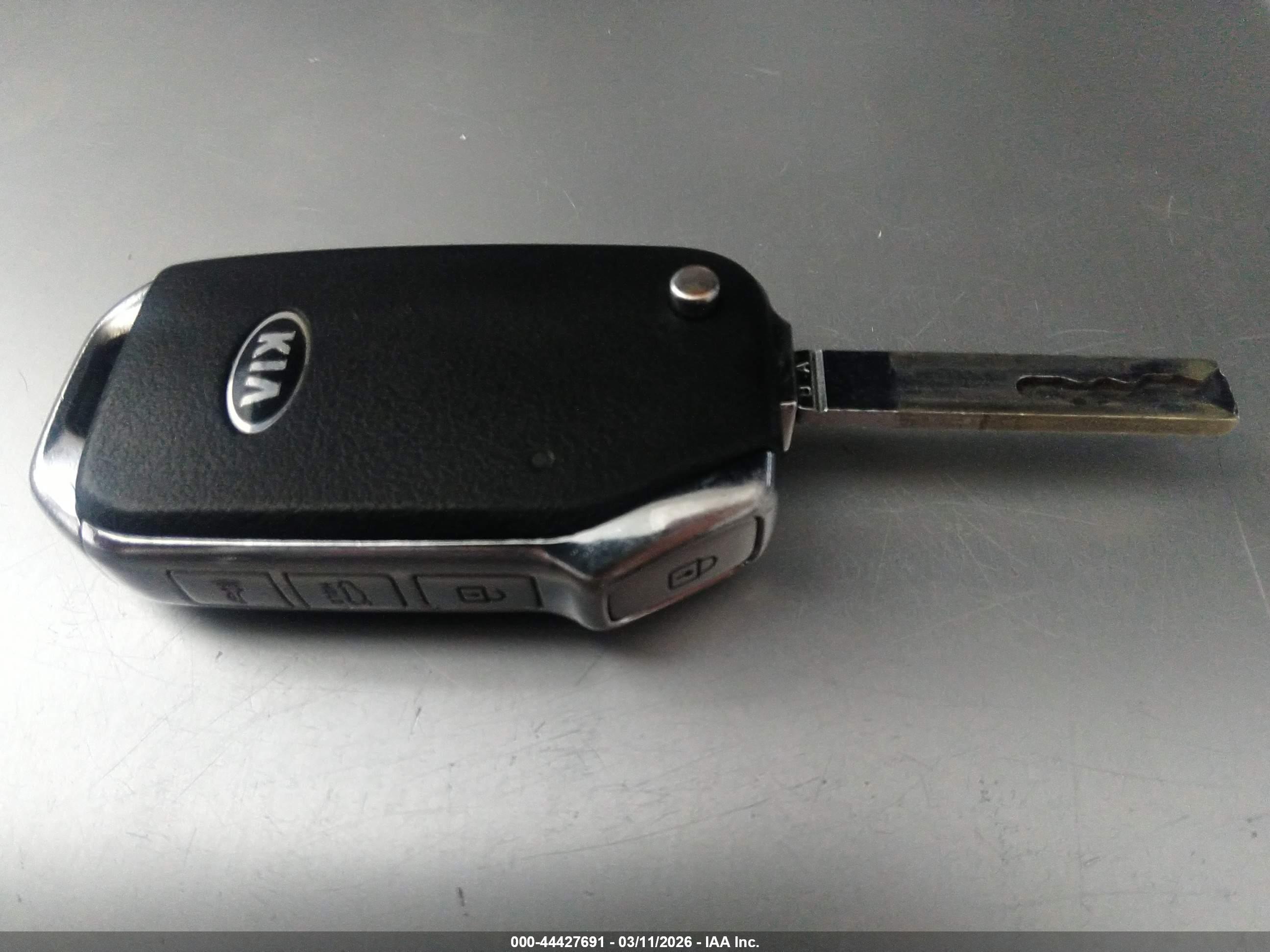 KIA FORTE image 11