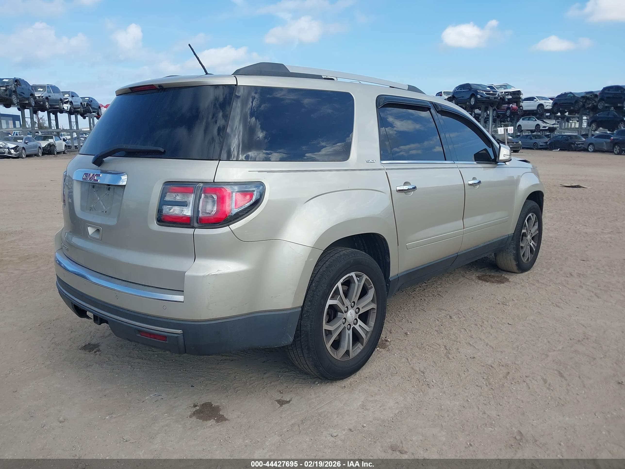 GMC ACADIA image 4