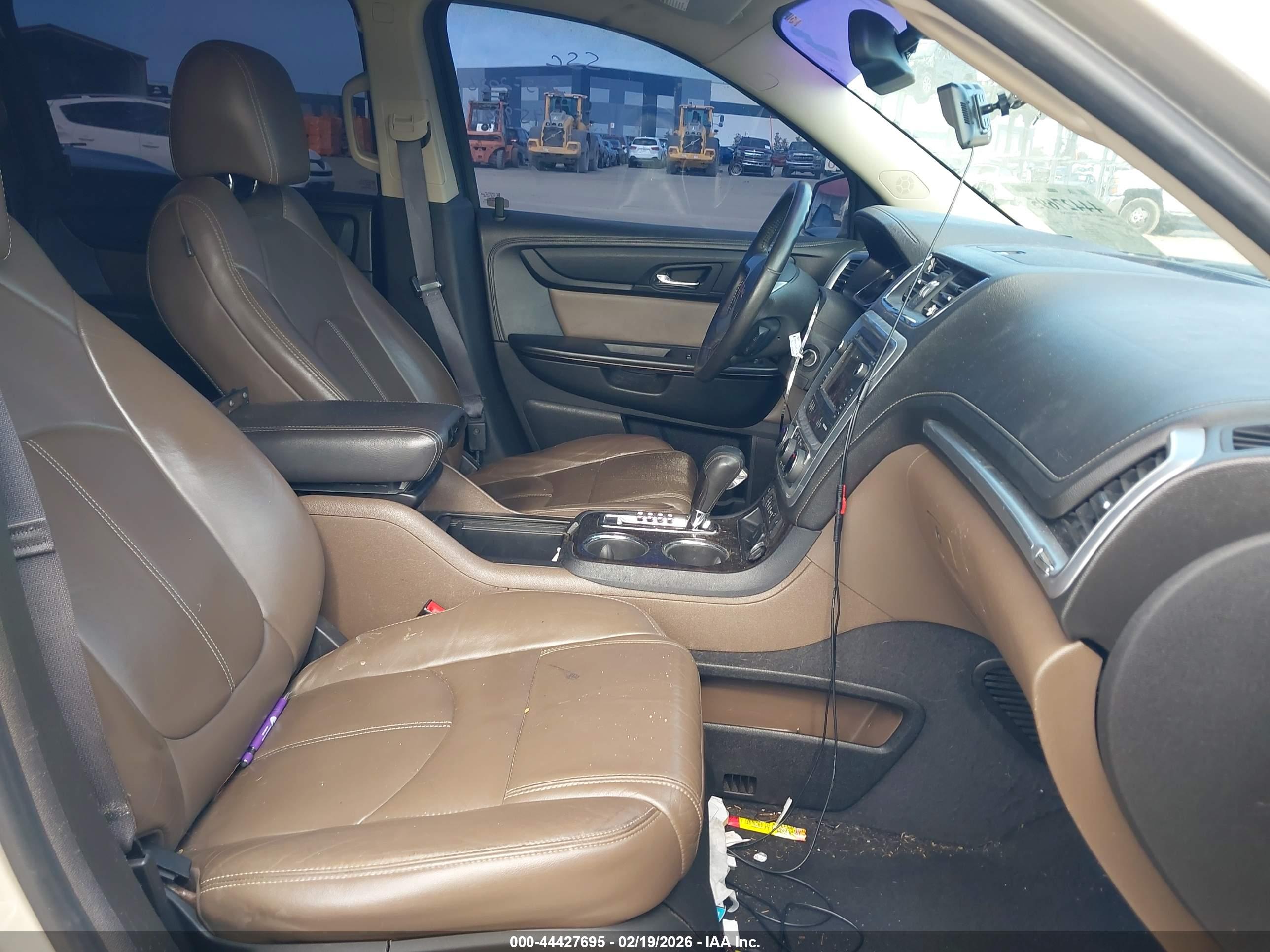 GMC ACADIA image 5