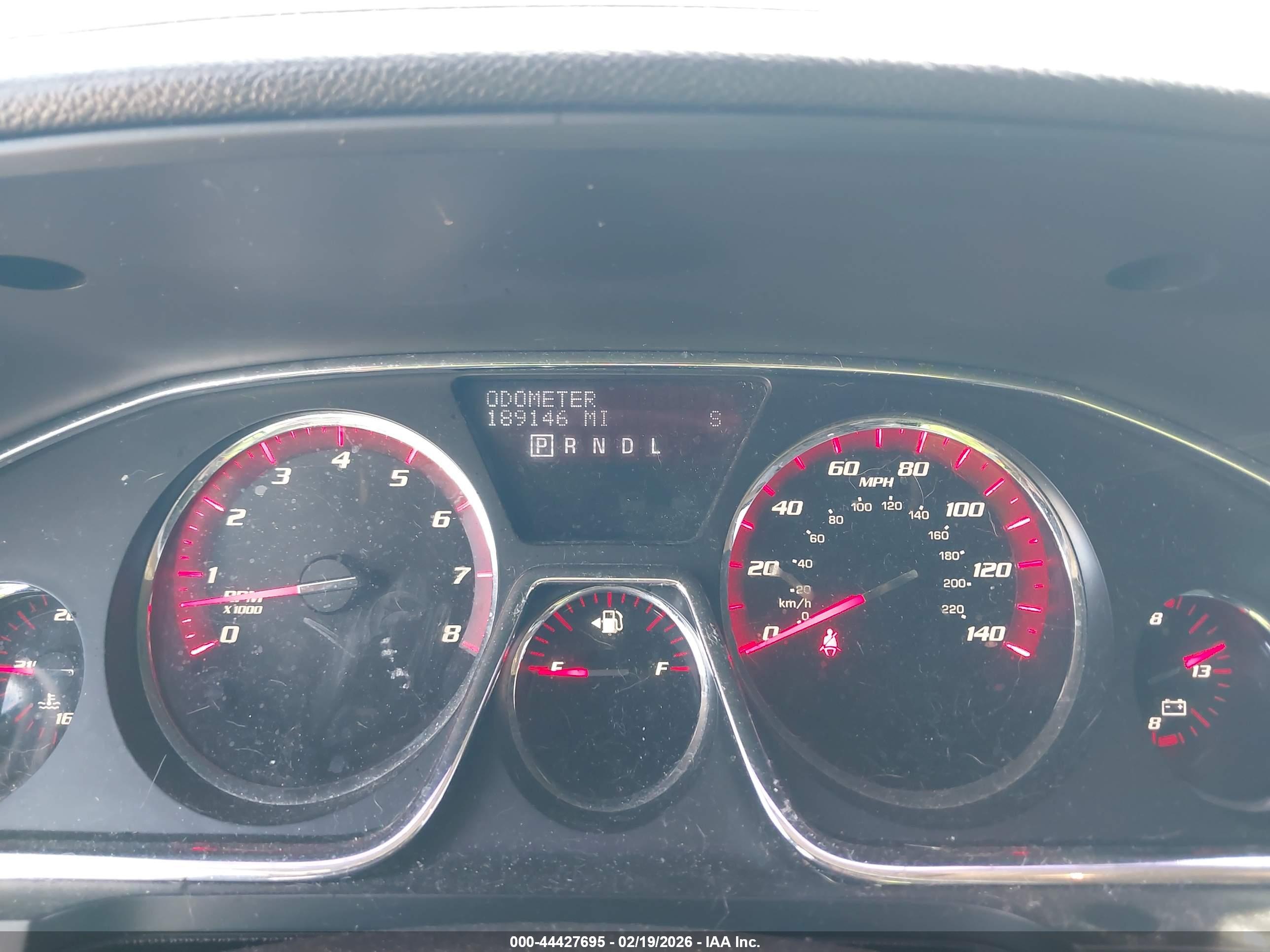 GMC ACADIA image 7