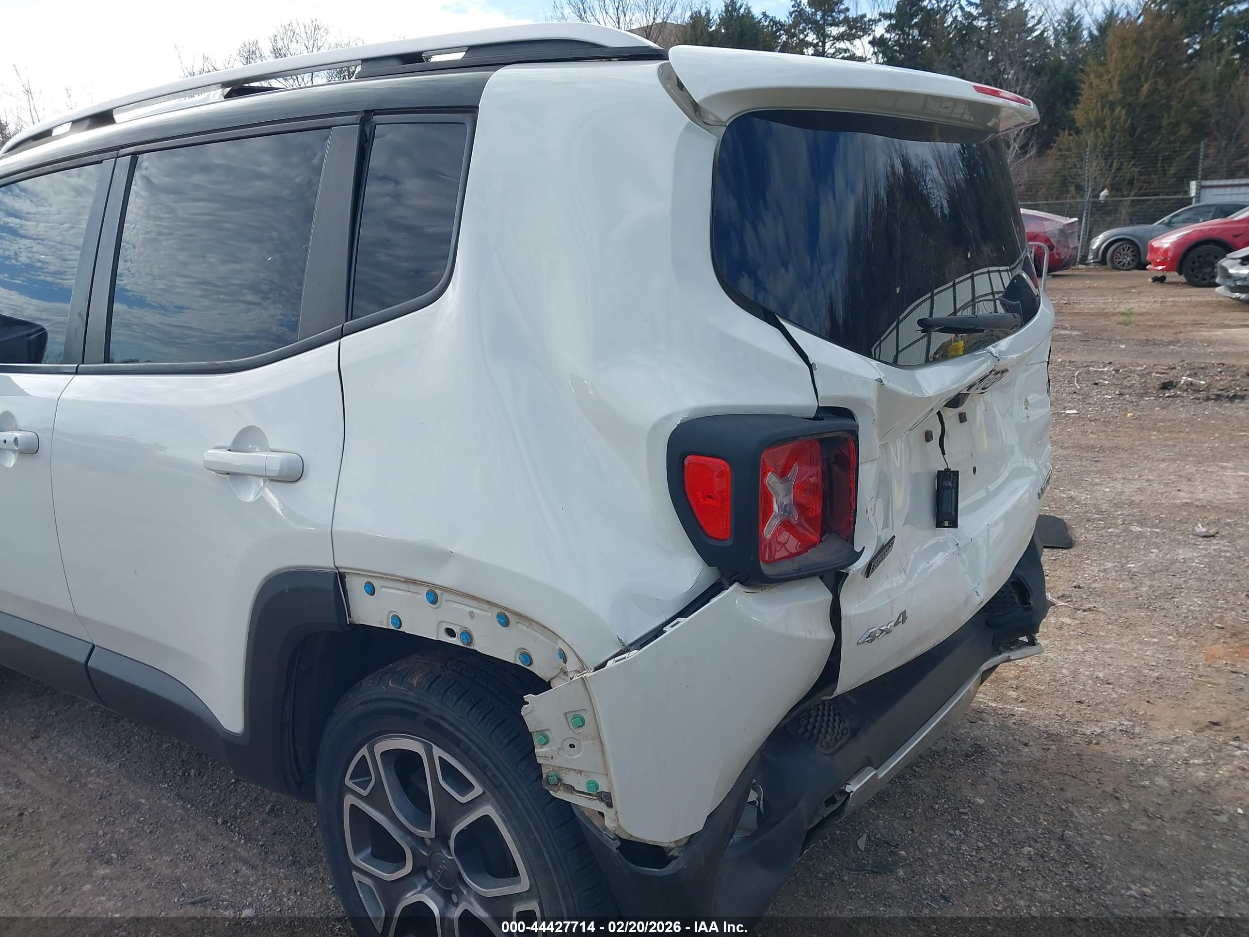 JEEP RENEGADE image 6