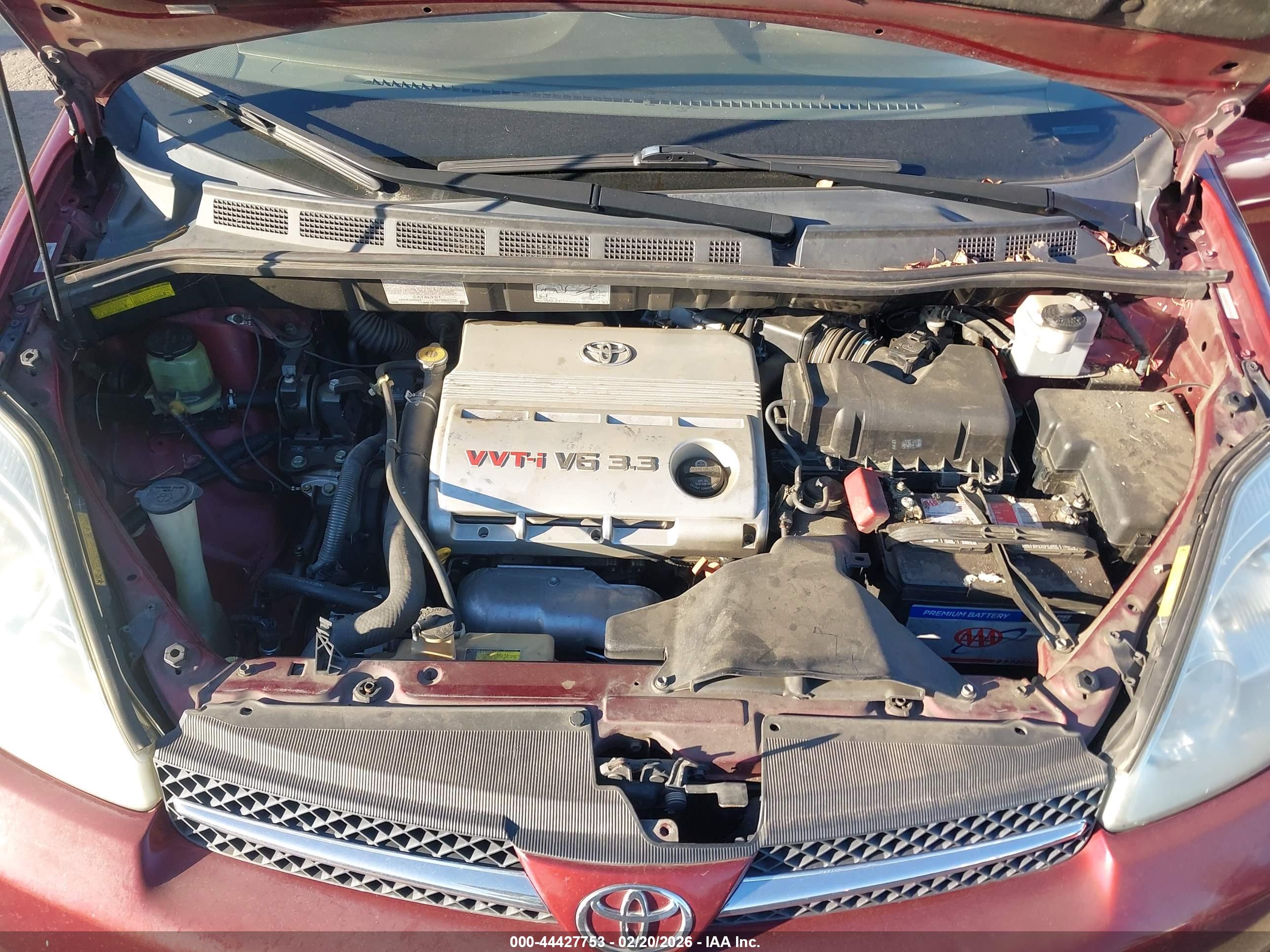 TOYOTA SIENNA image 10