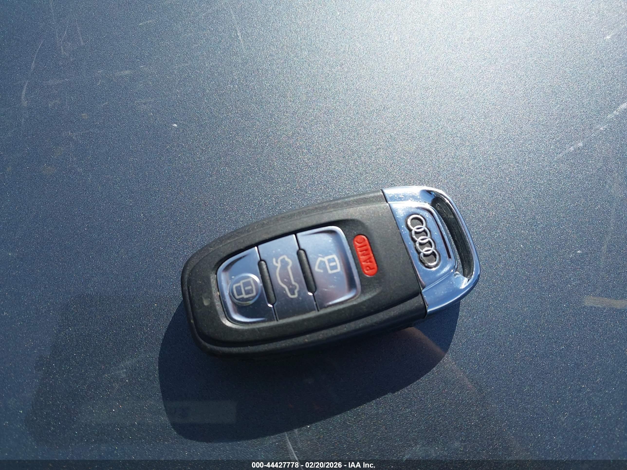 AUDI A4 image 11