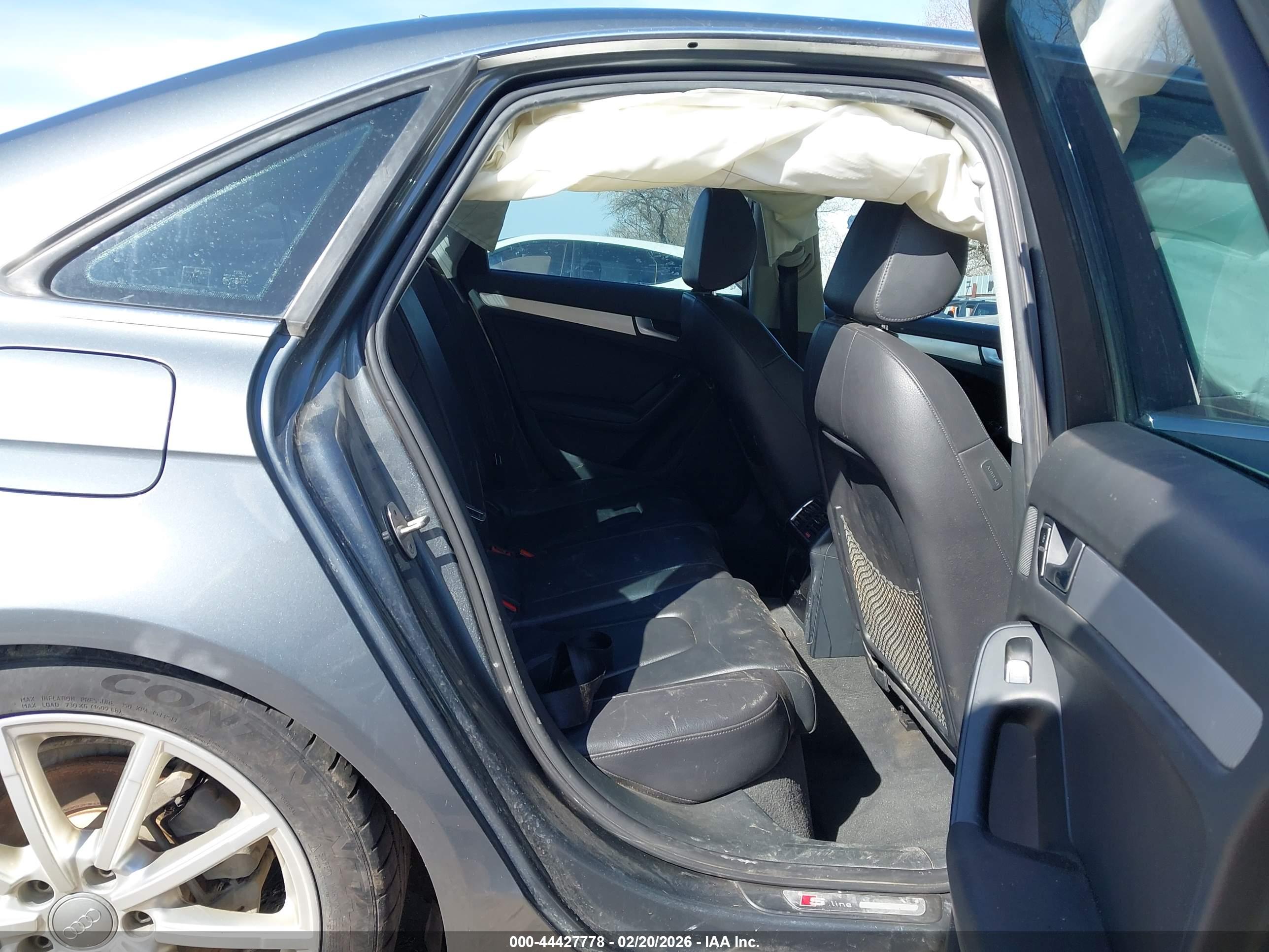 AUDI A4 image 8