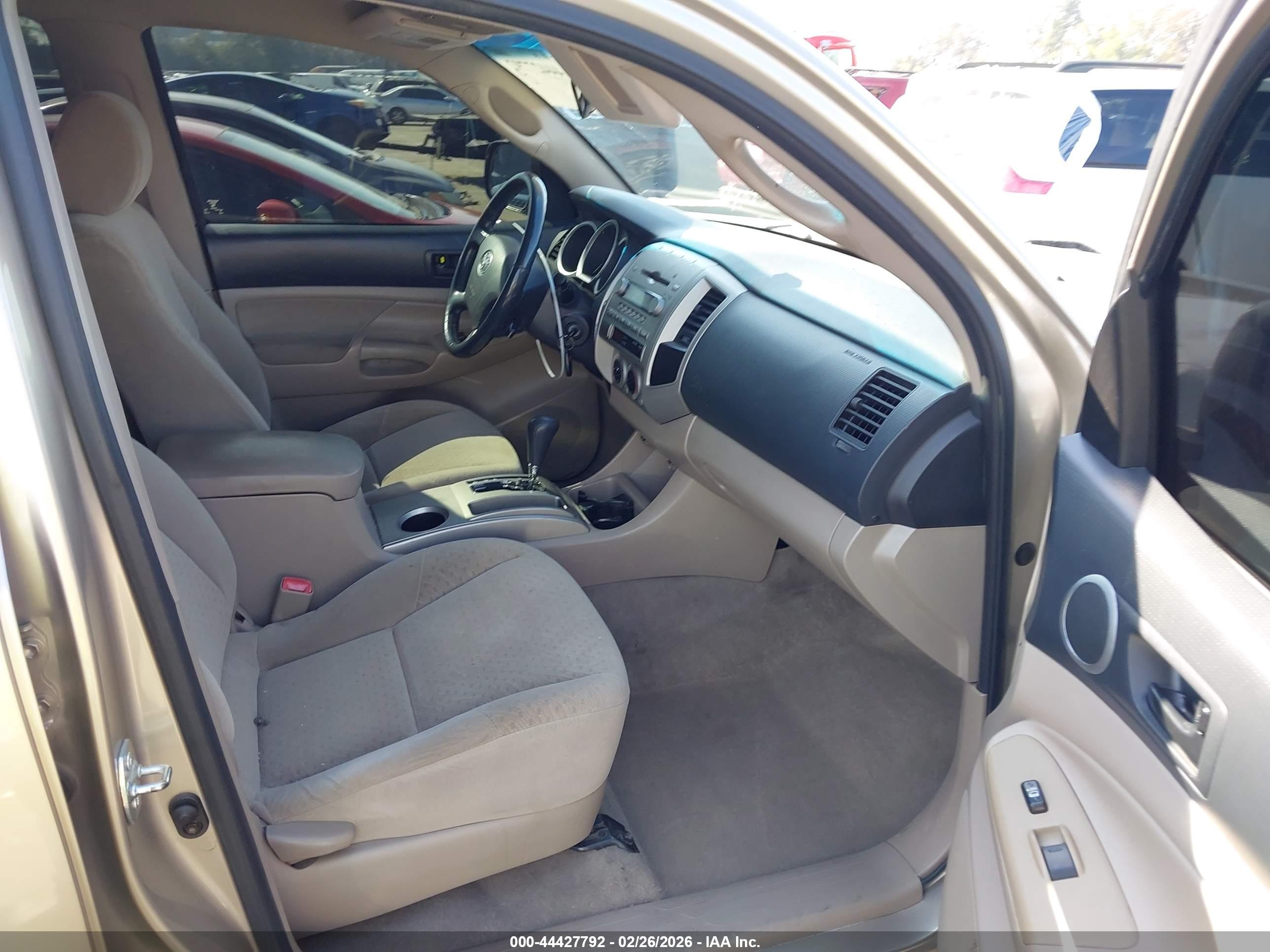 TOYOTA TACOMA image 5