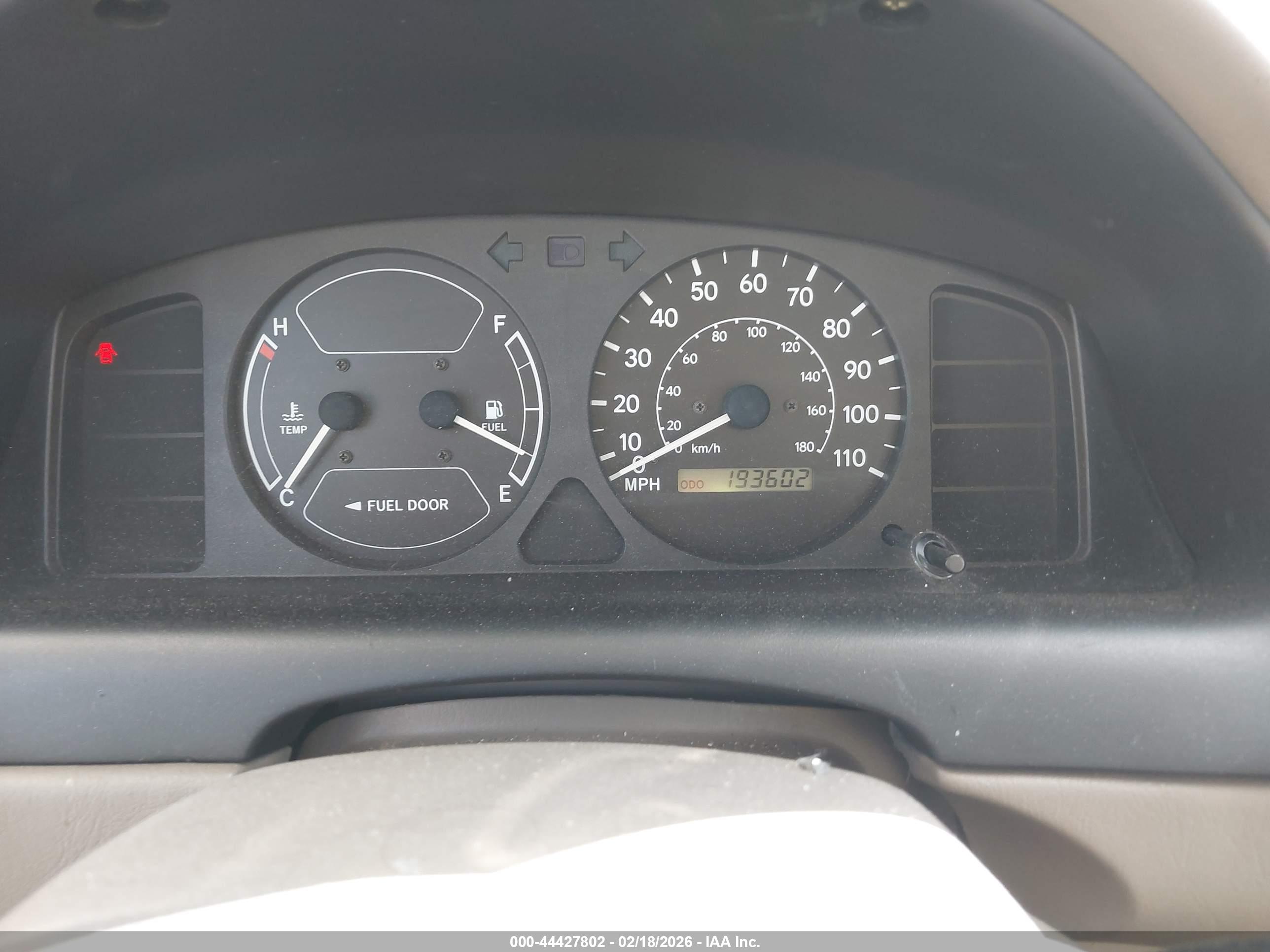 TOYOTA COROLLA image 7