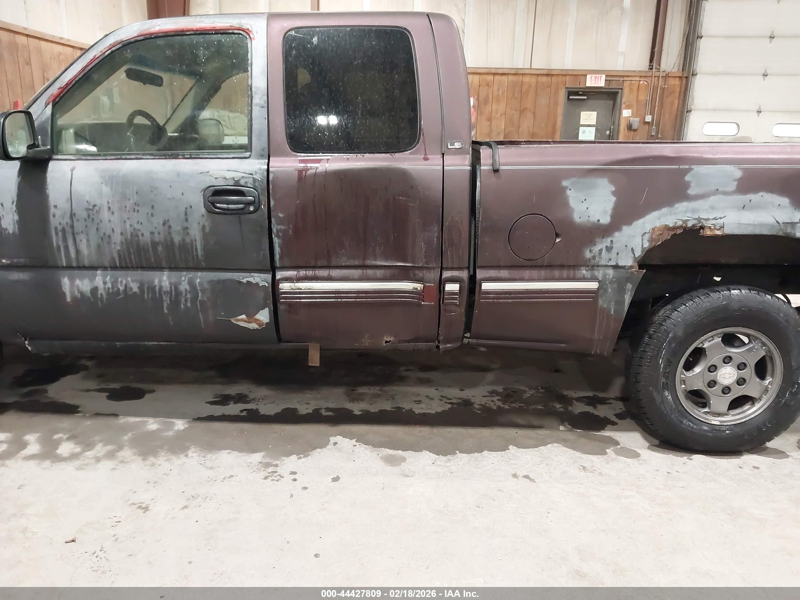 CHEVROLET SILVERADO image 6