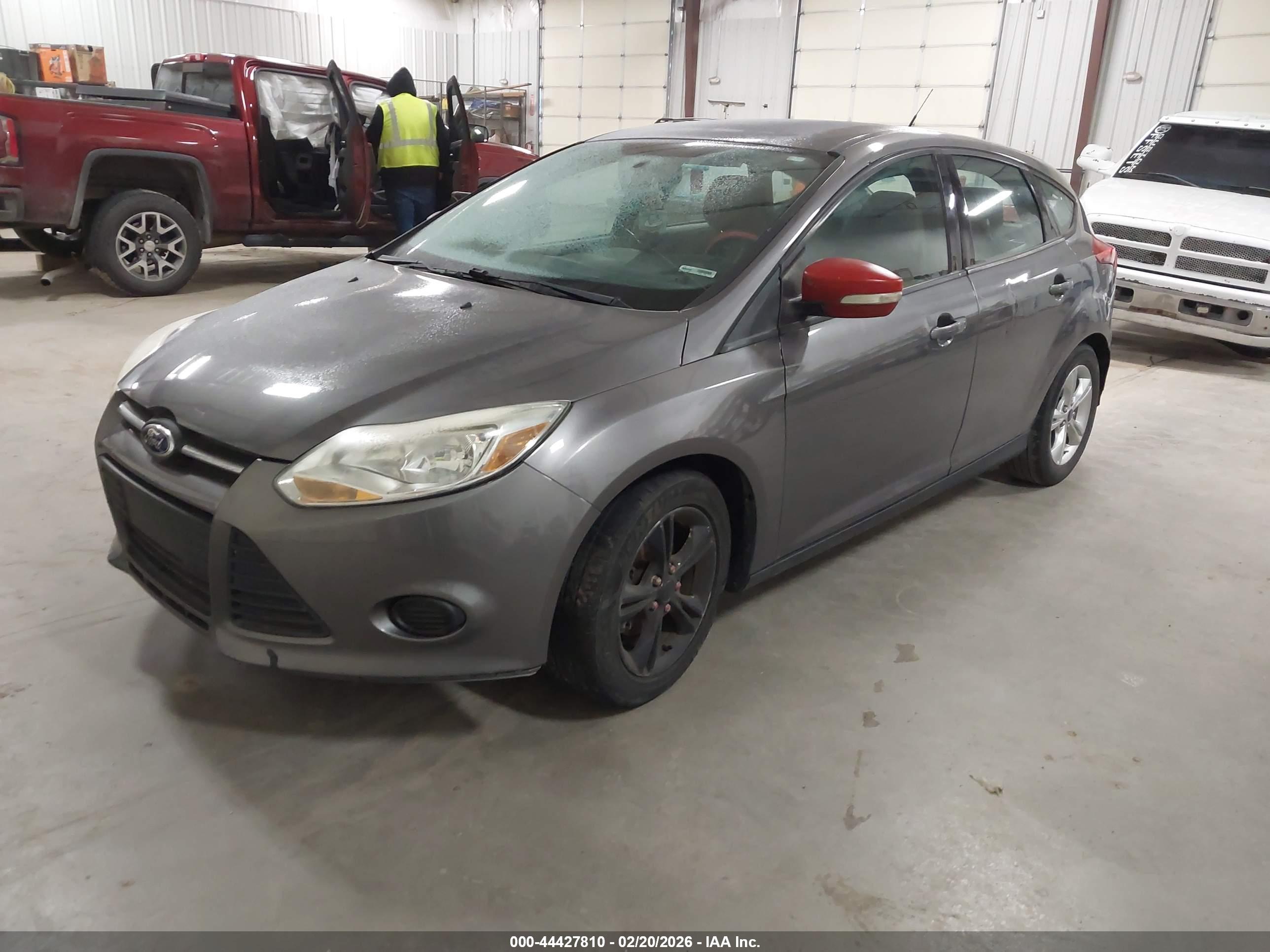 FORD FOCUS image 2