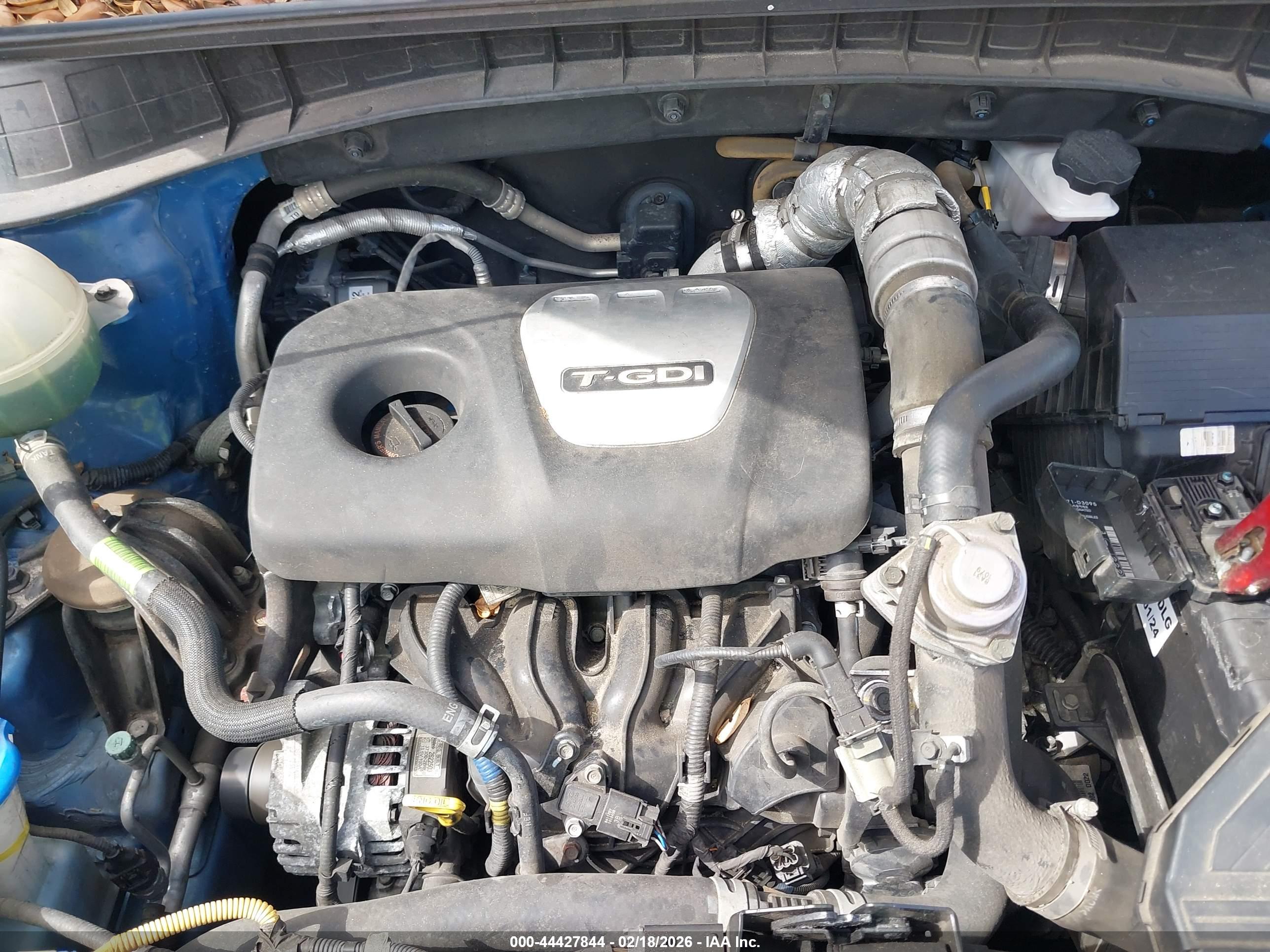 HYUNDAI TUCSON image 10