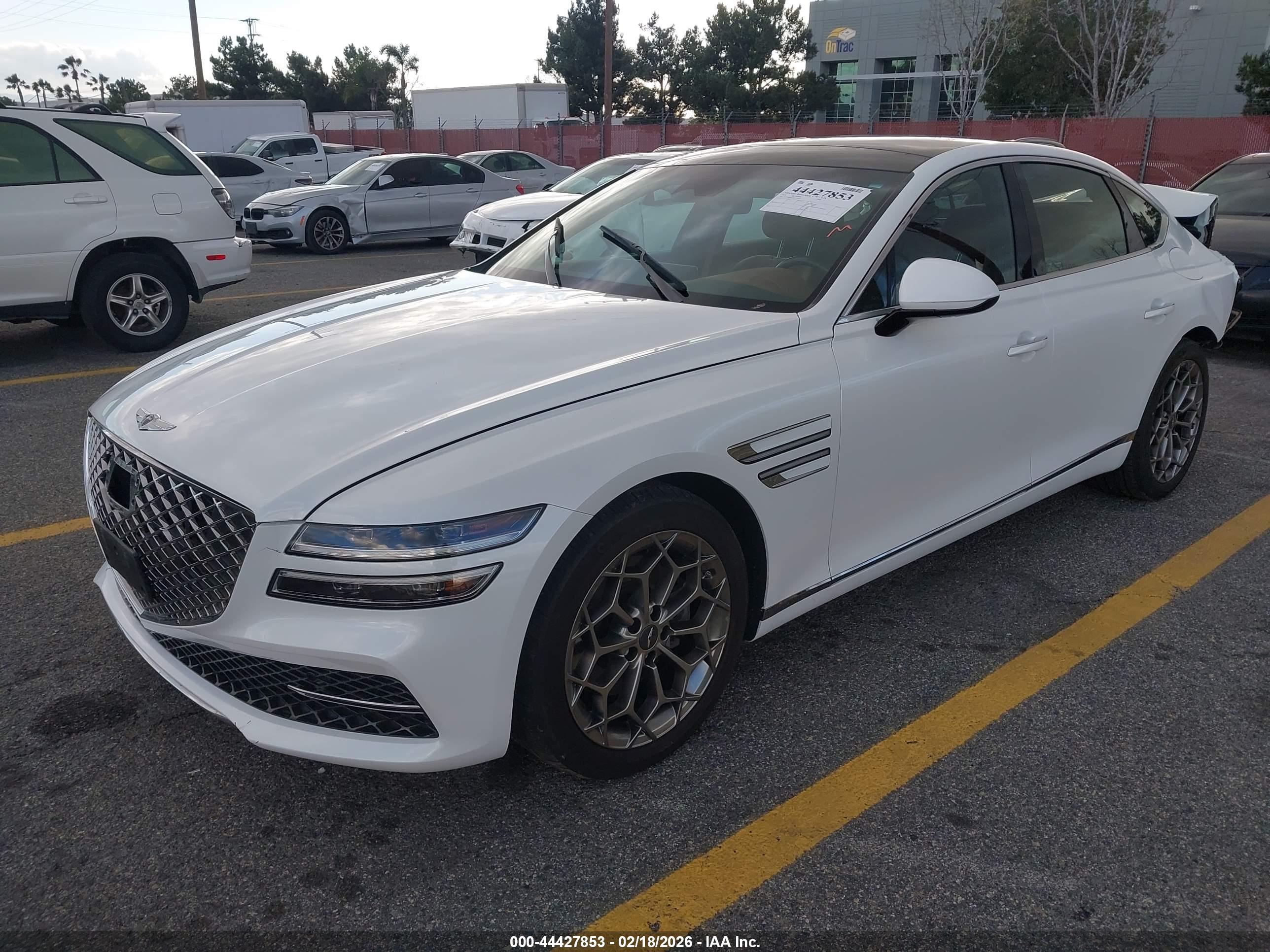 GENESIS G80 image 2