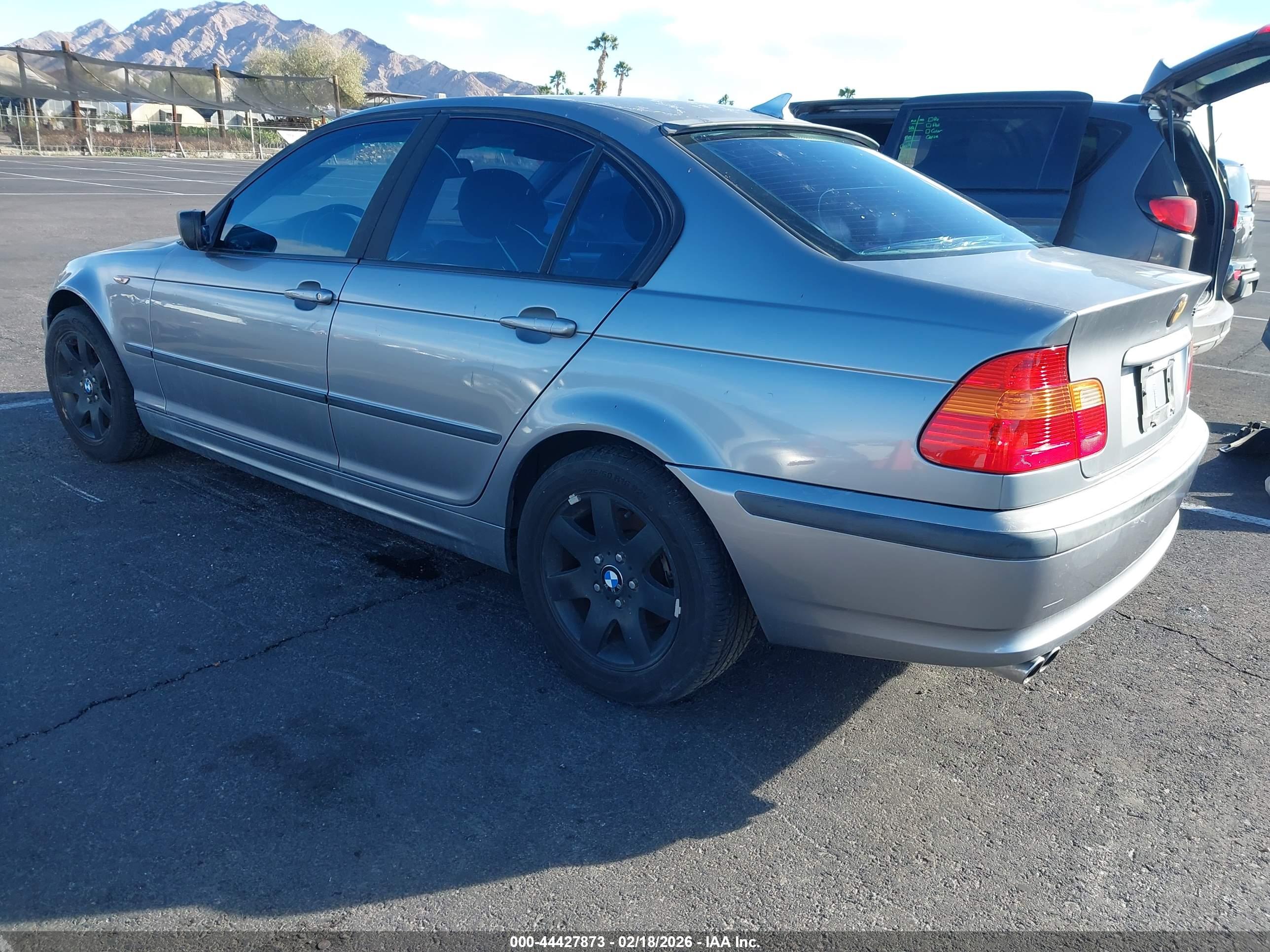 BMW 325I image 3