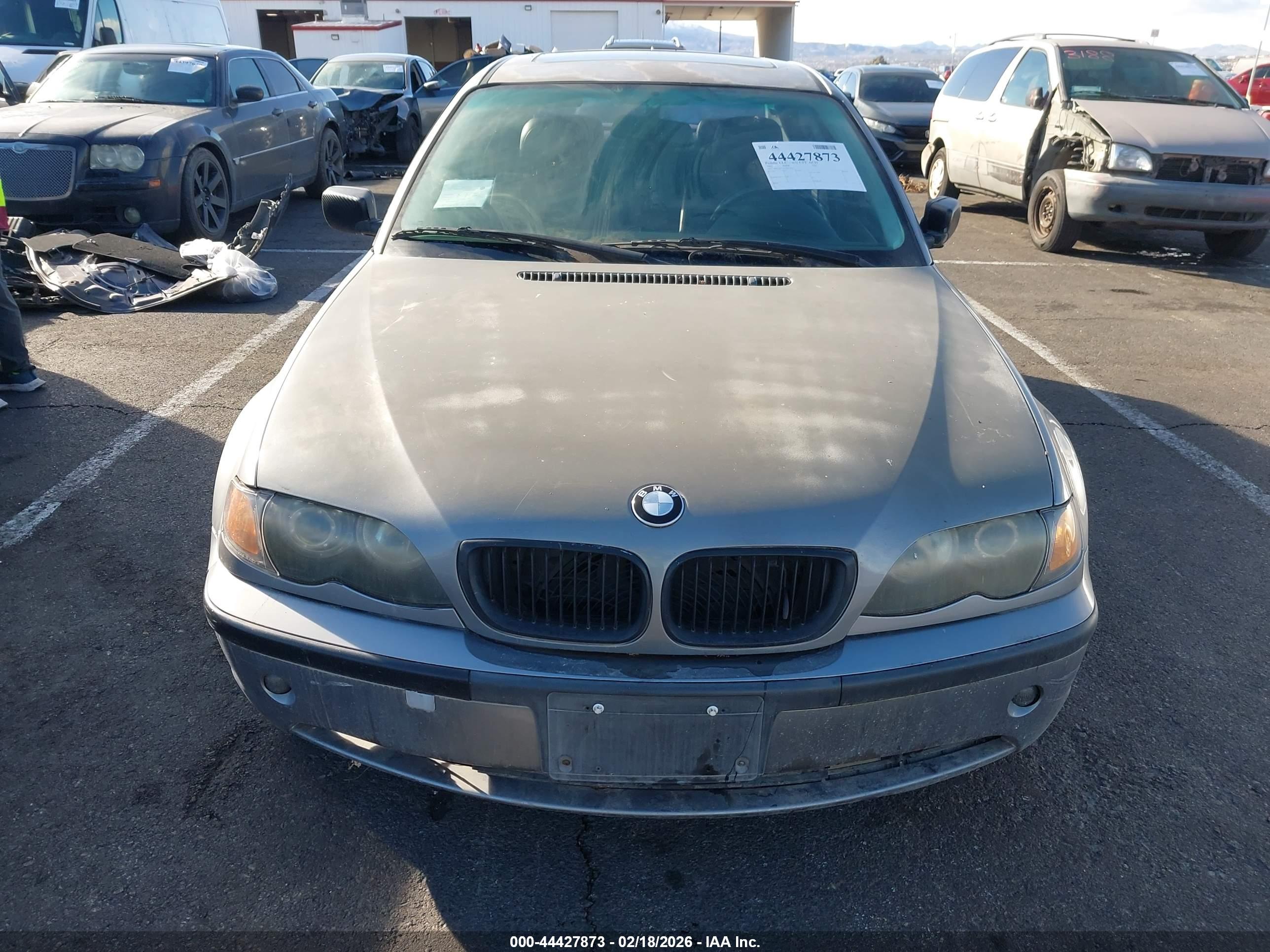 BMW 325I image 6