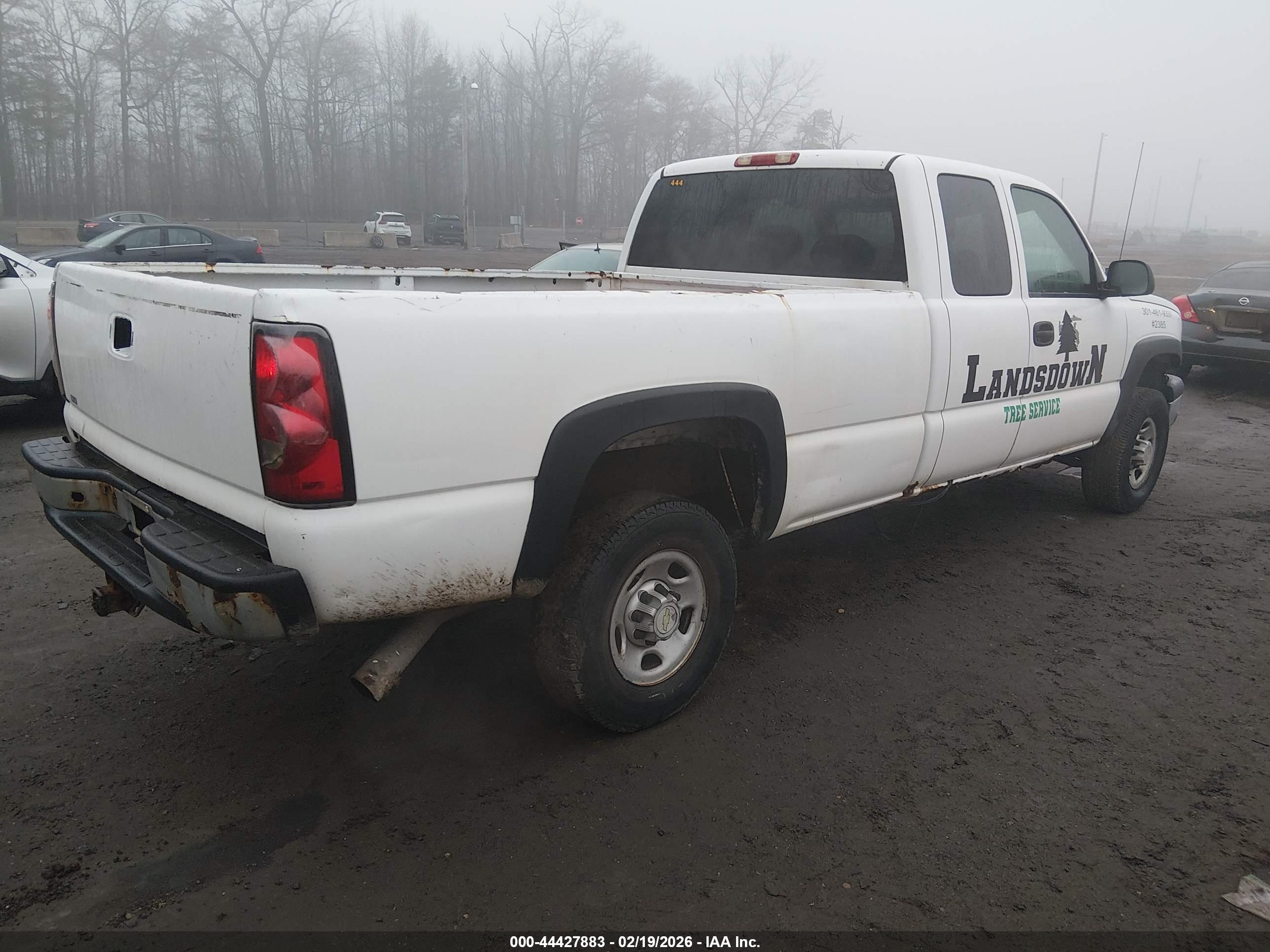 CHEVROLET SILVERADO image 4