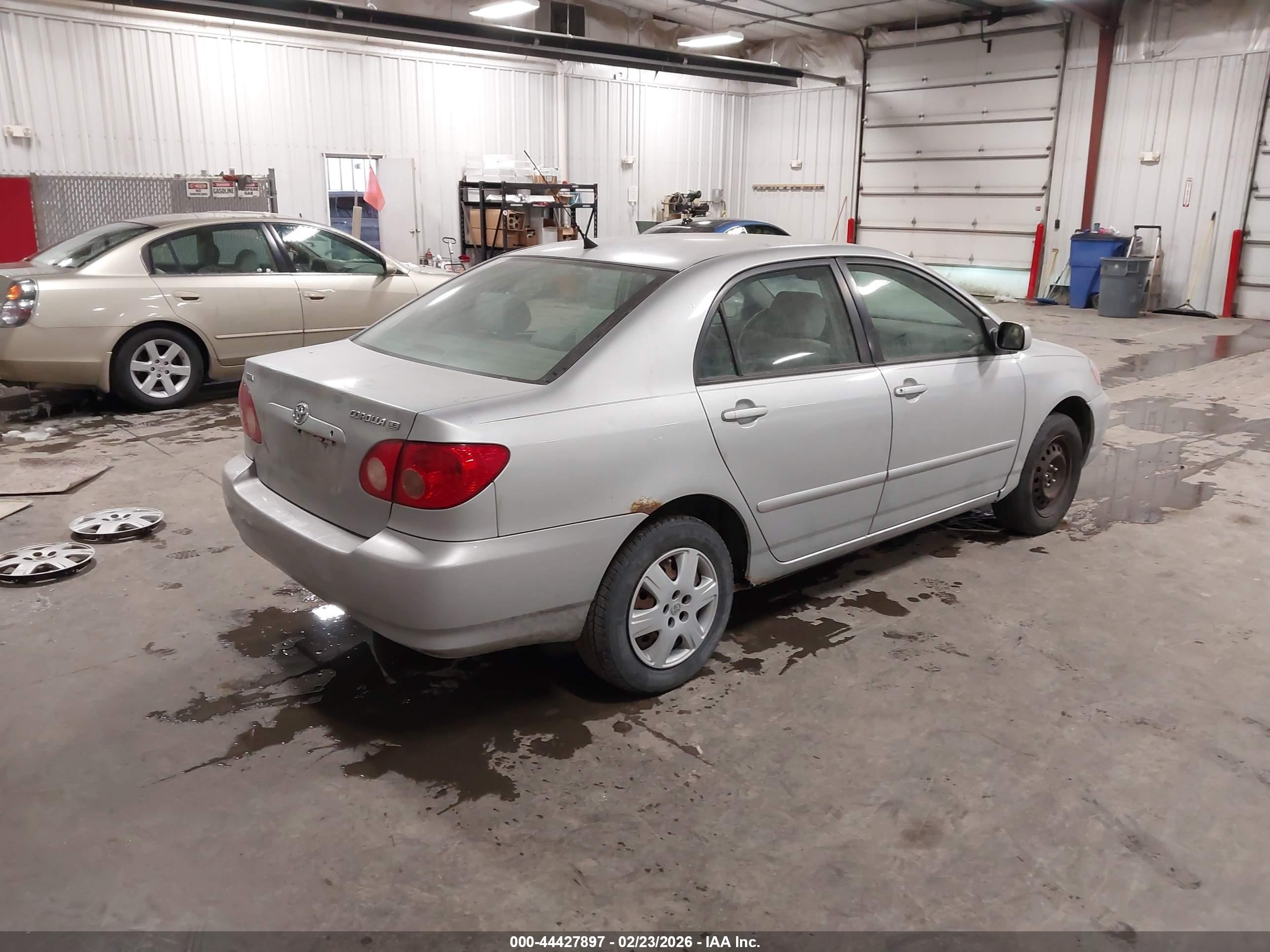 TOYOTA COROLLA image 4