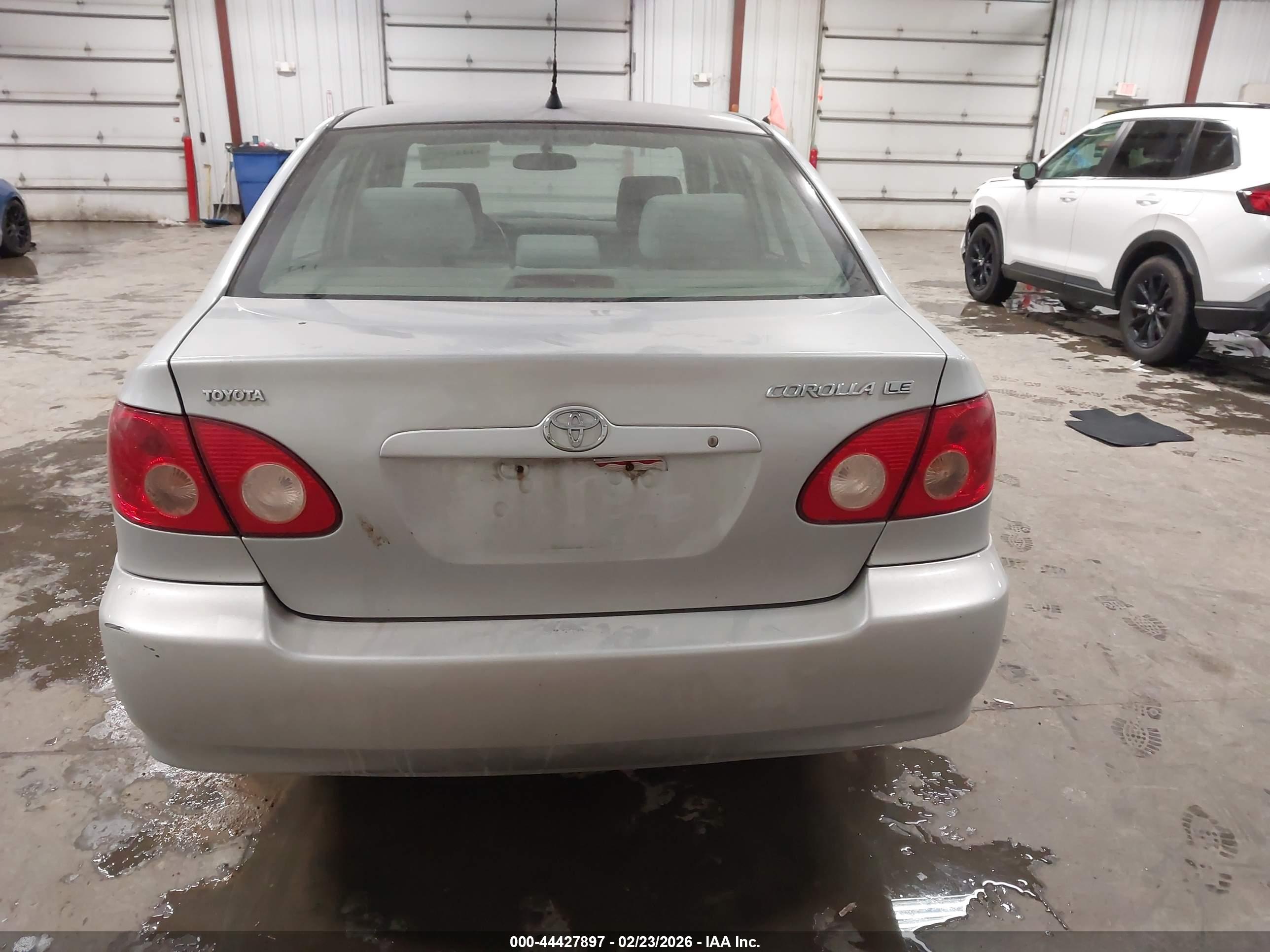 TOYOTA COROLLA image 6