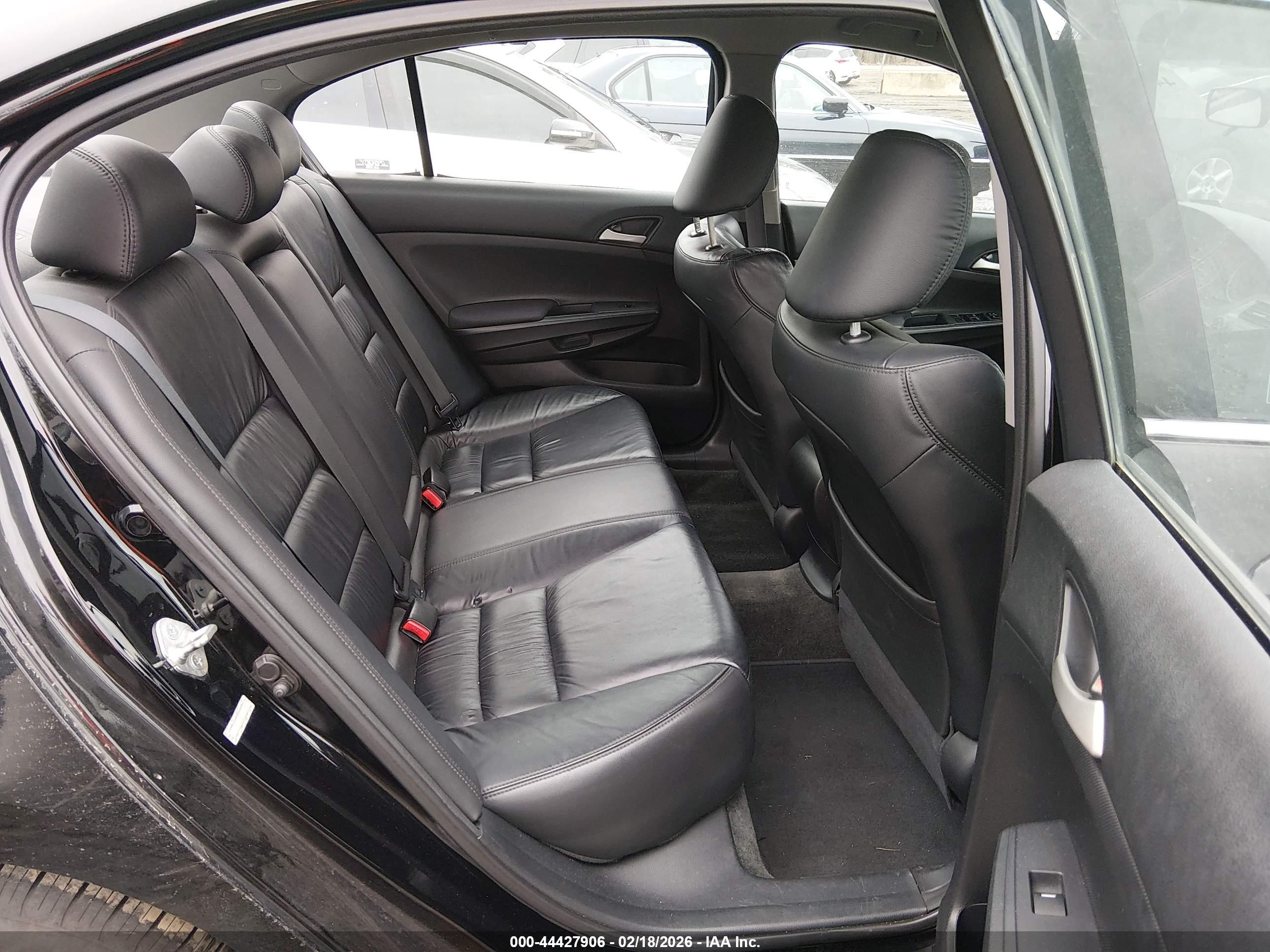 HONDA ACCORD image 8