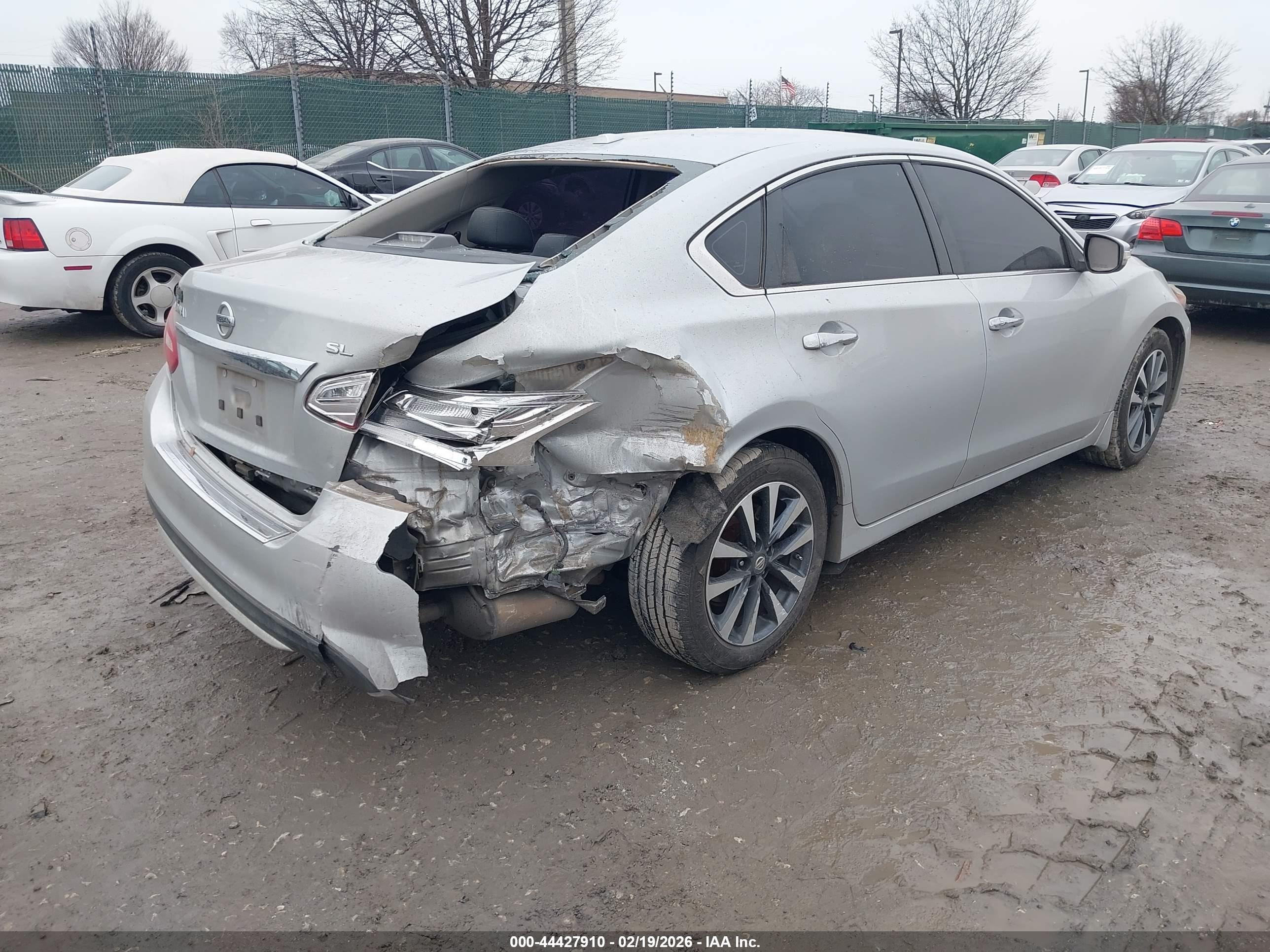 NISSAN ALTIMA image 4