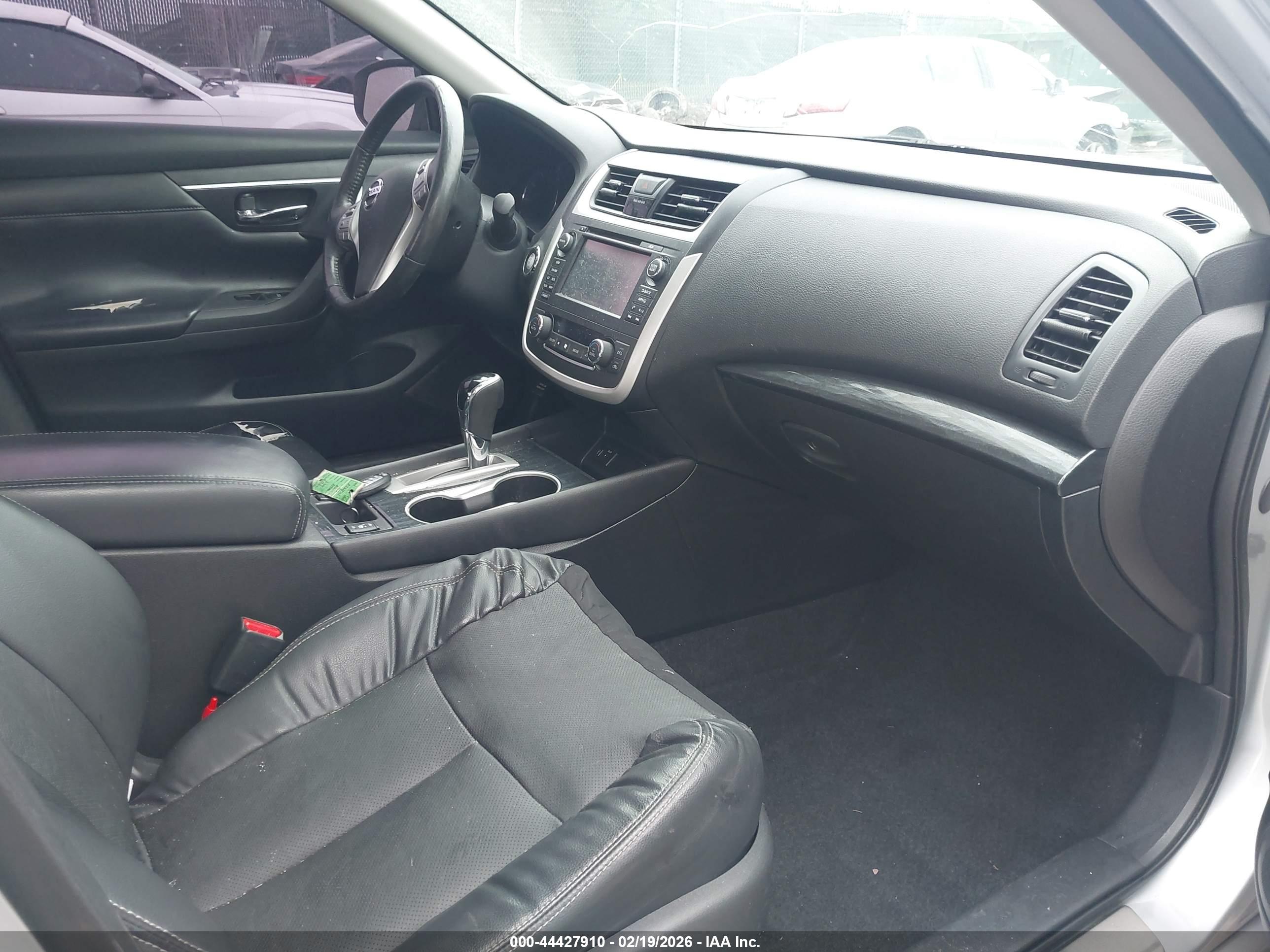 NISSAN ALTIMA image 5