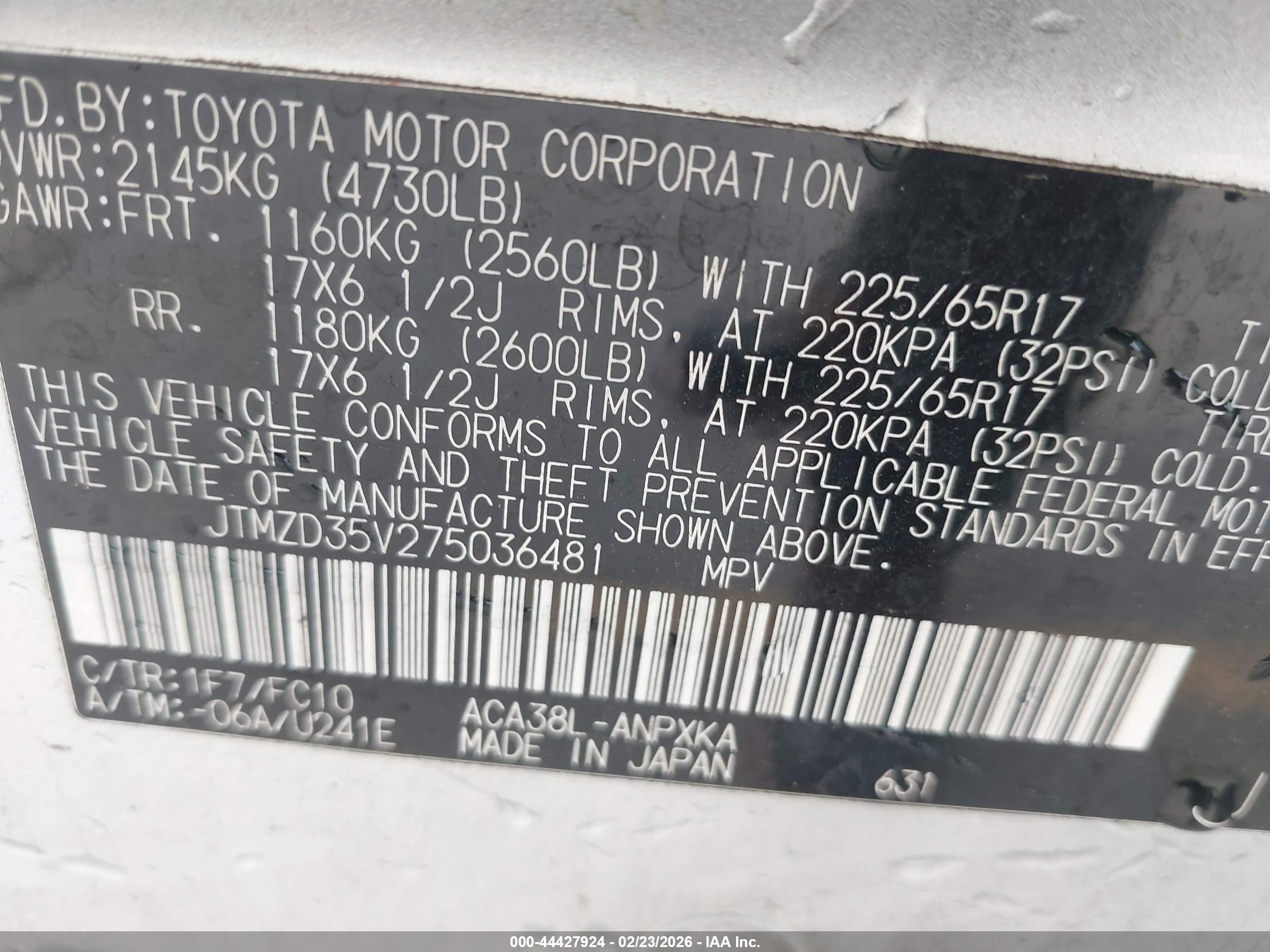 TOYOTA RAV4 image 9
