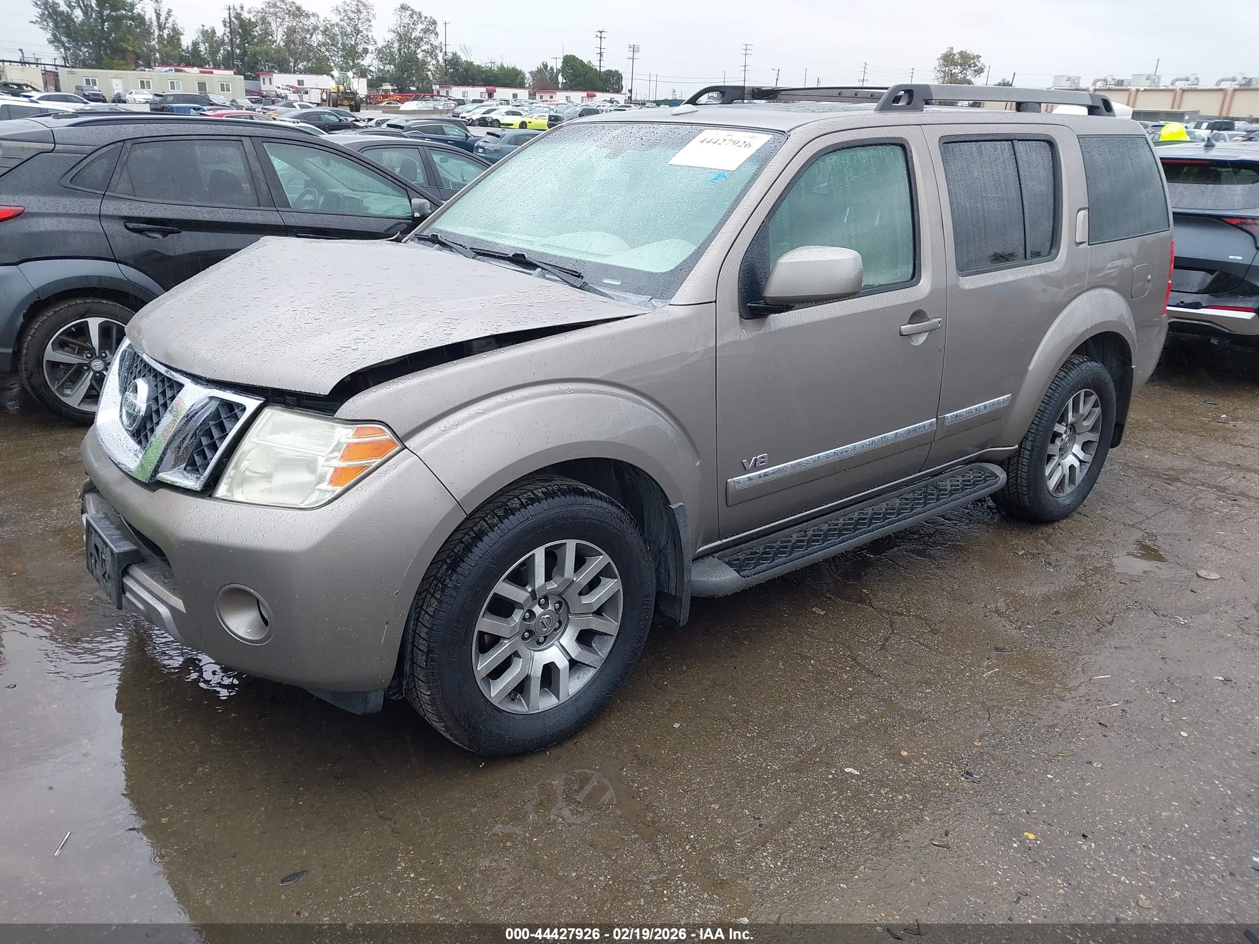 NISSAN PATHFINDER image 2
