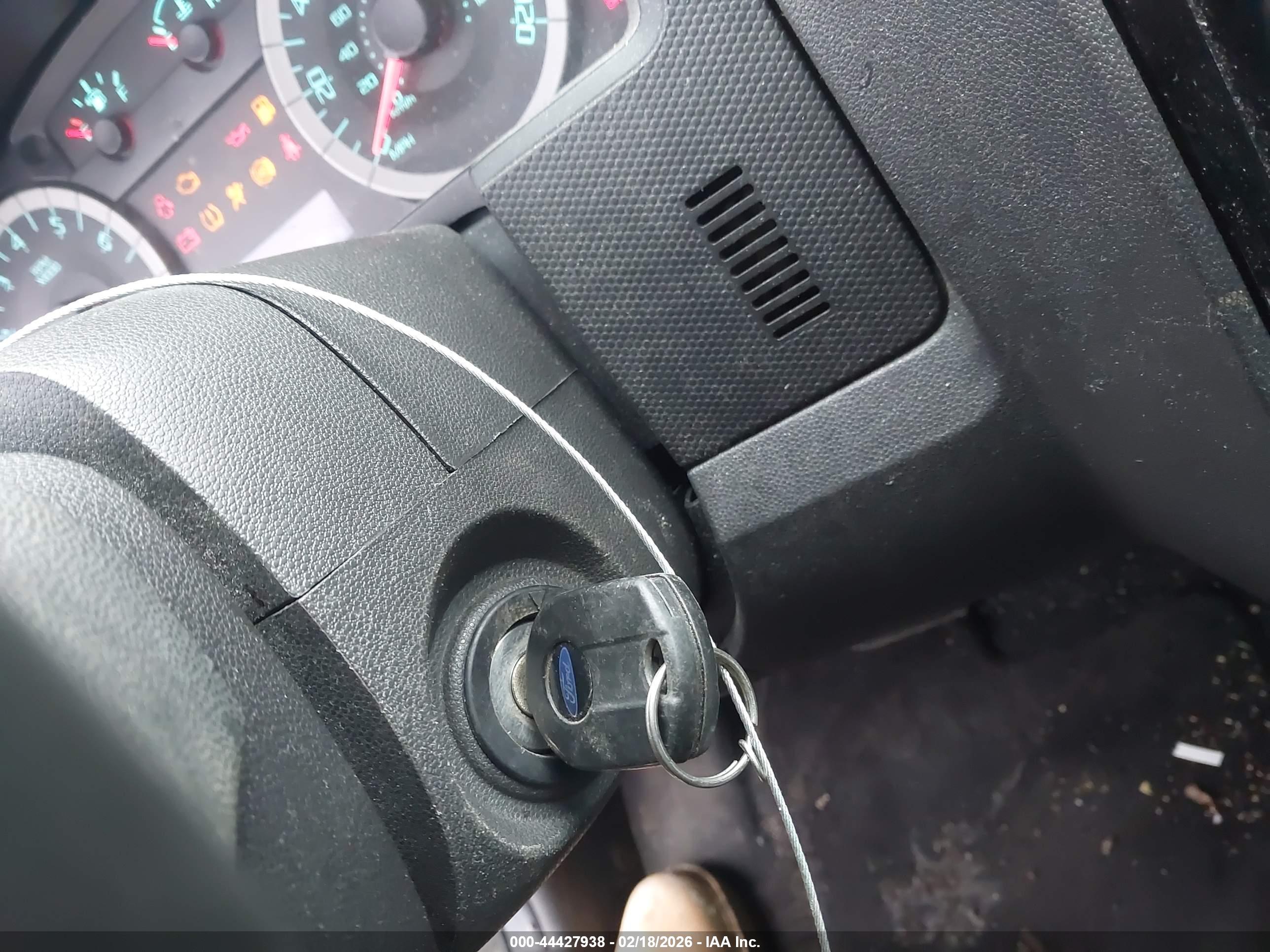 FORD ESCAPE image 11