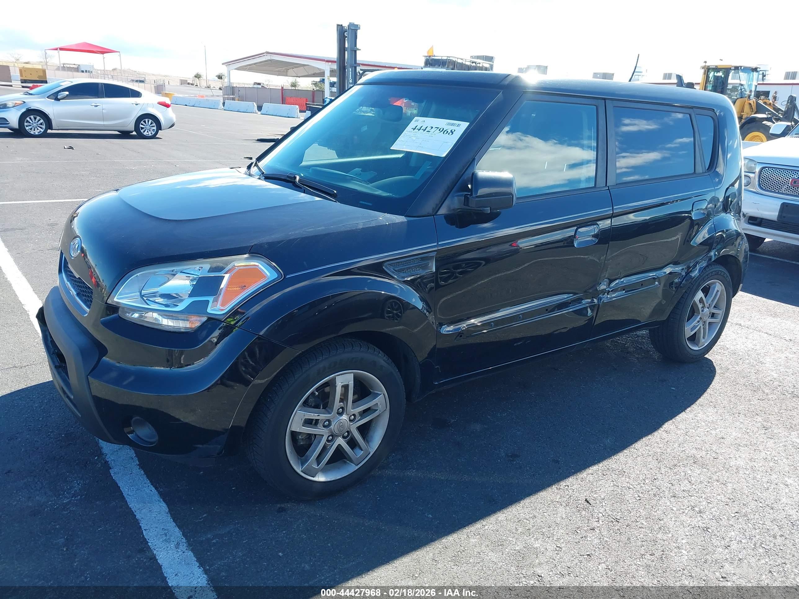 KIA SOUL image 2