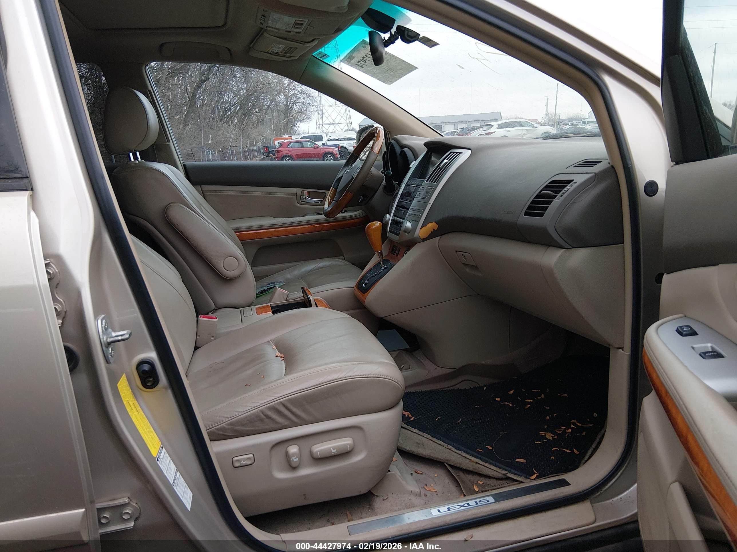 LEXUS RX image 5
