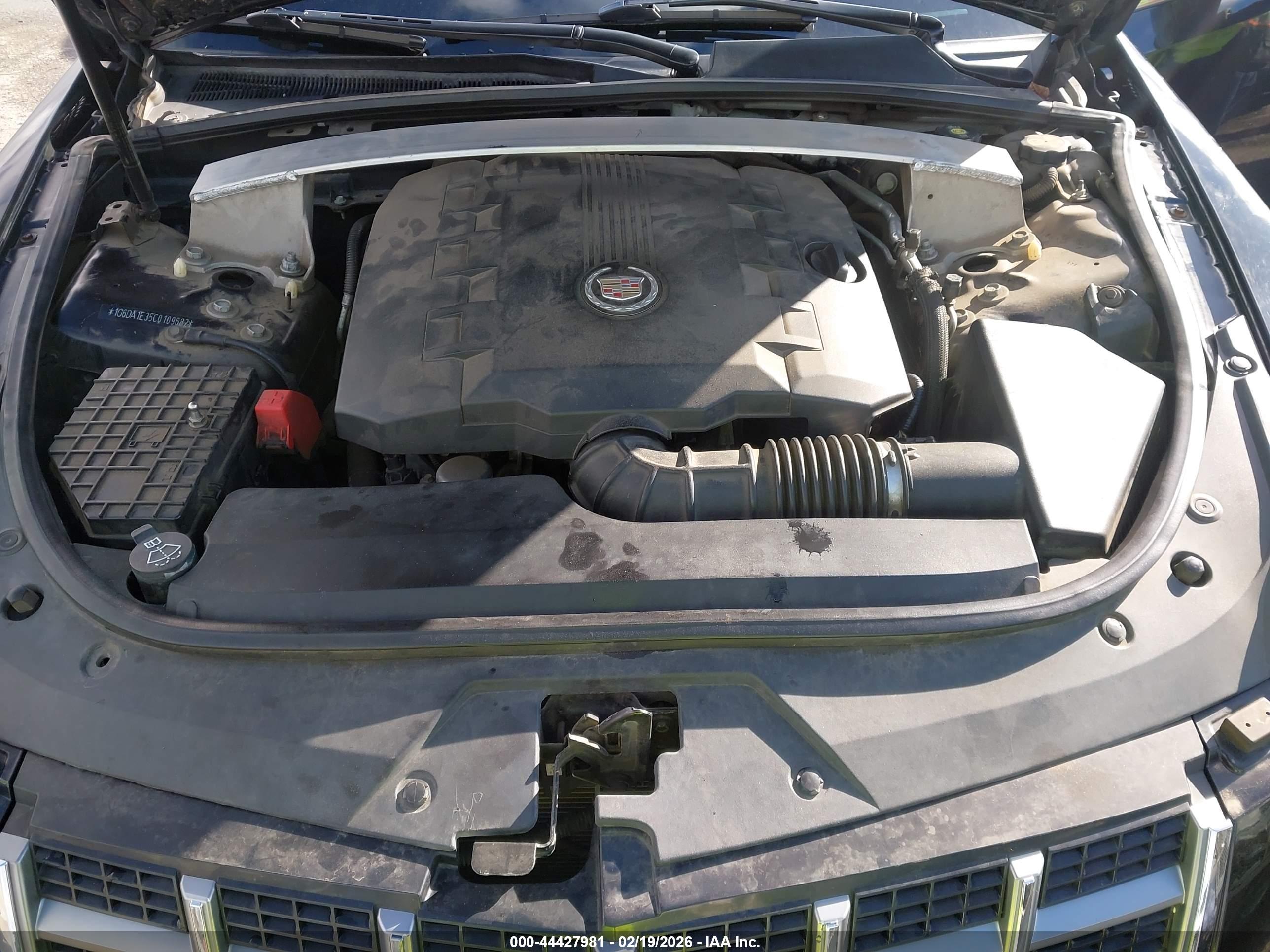 CADILLAC CTS image 10