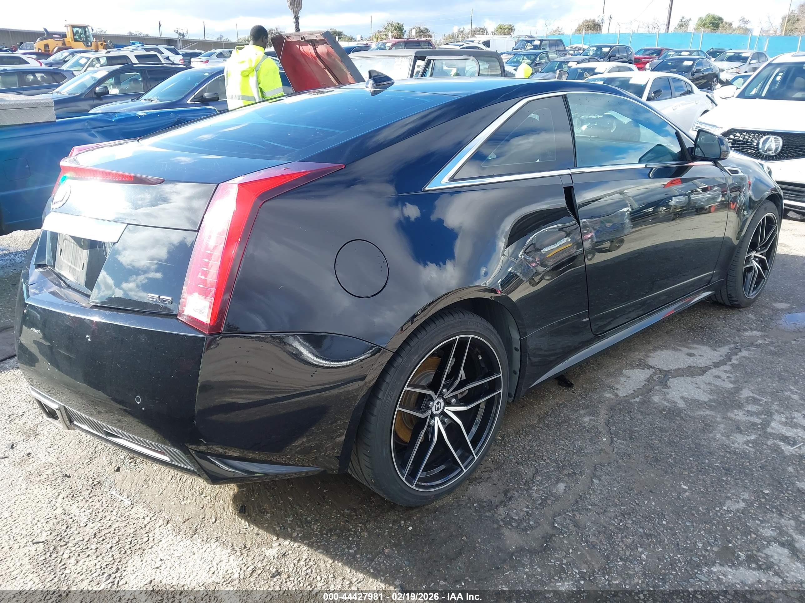 CADILLAC CTS image 4