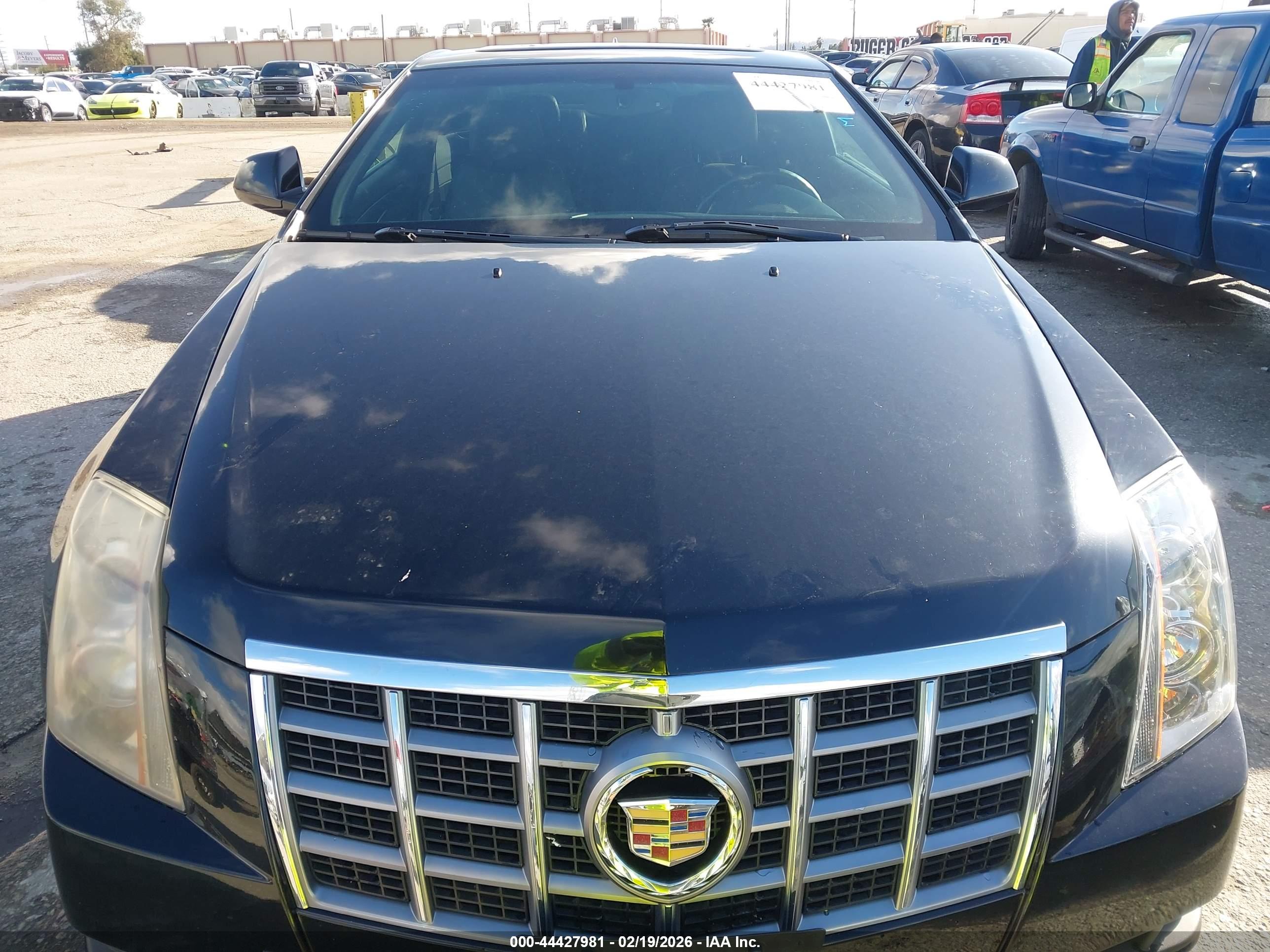 CADILLAC CTS image 6