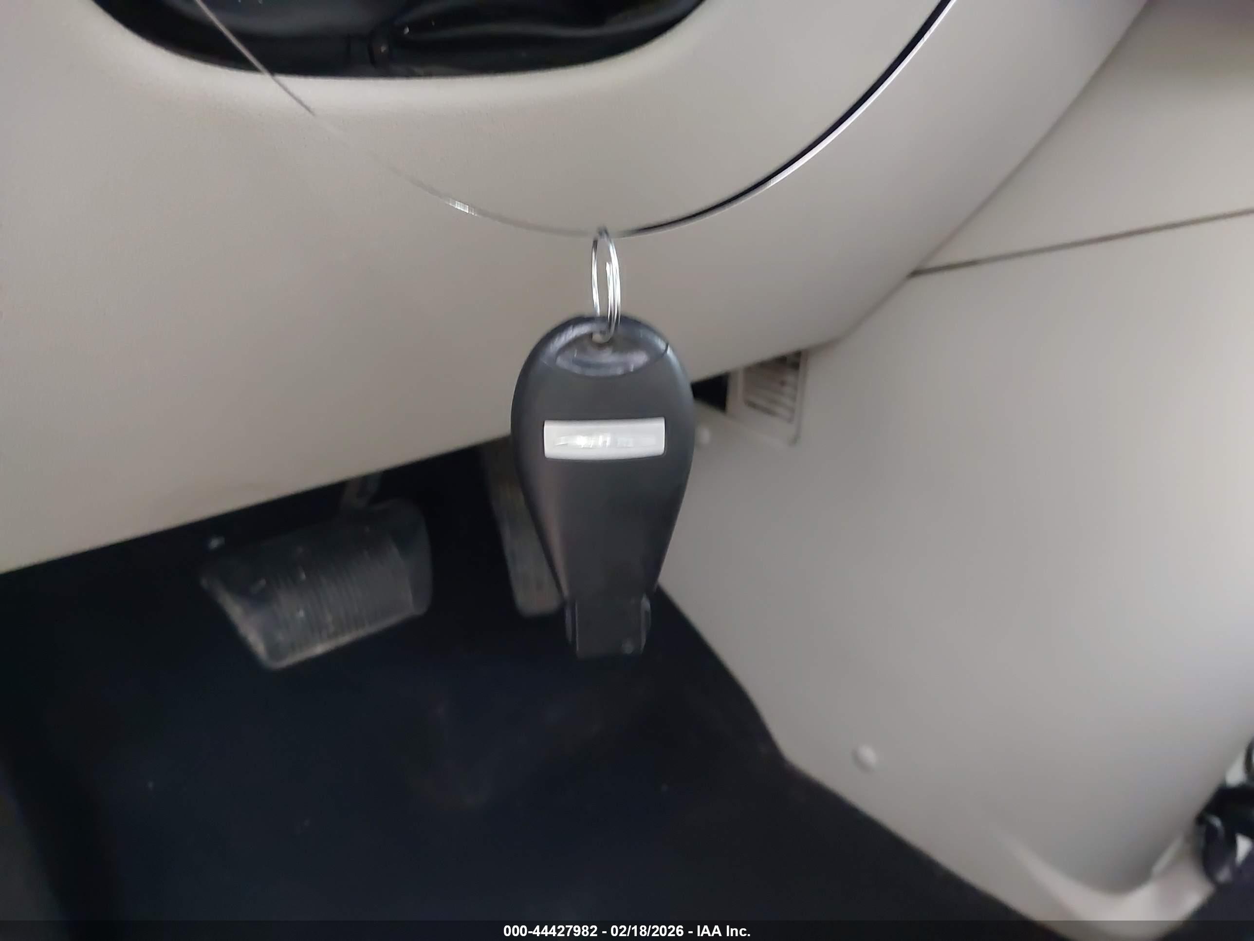 CHRYSLER TOWN image 11