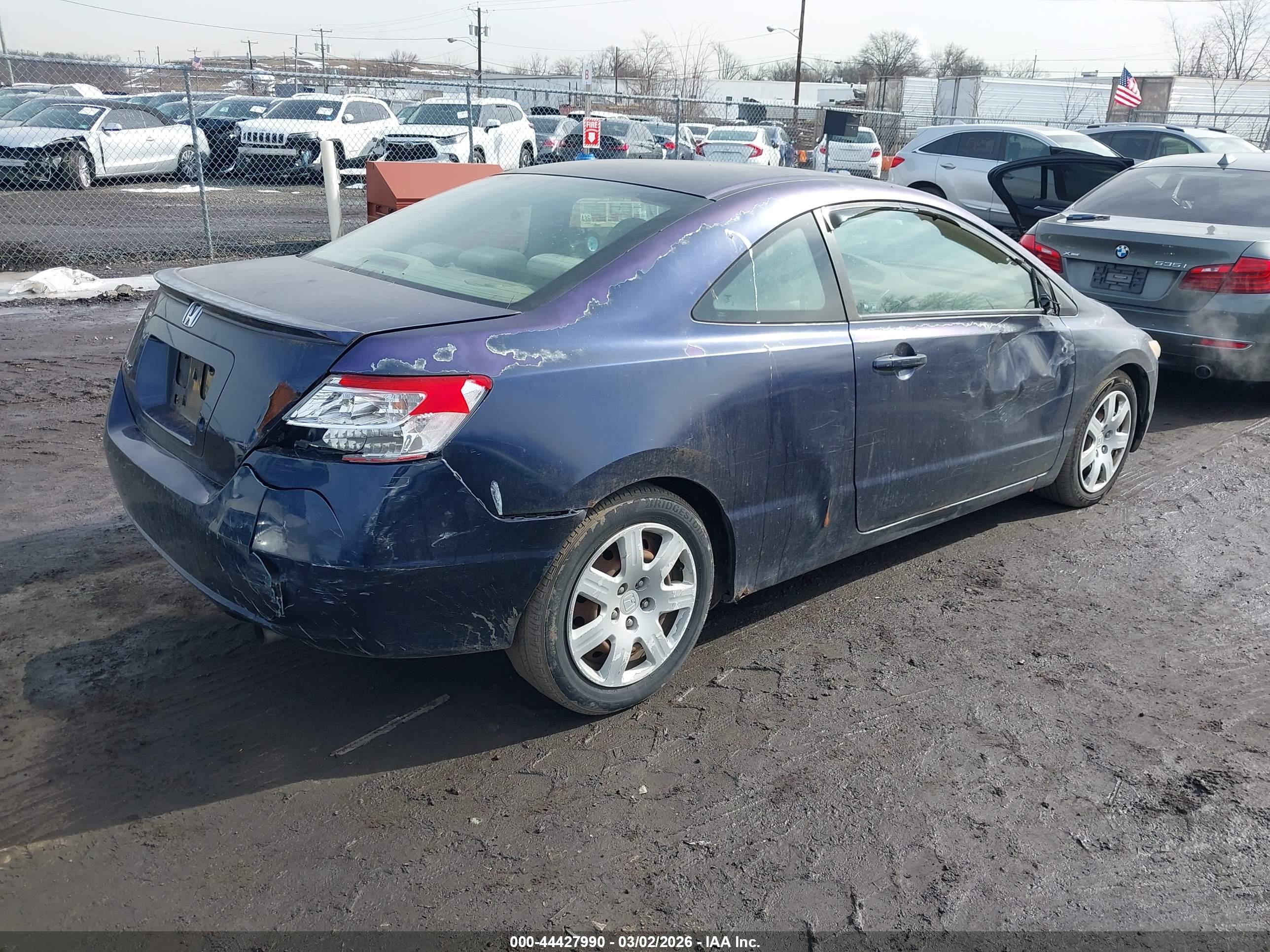 HONDA CIVIC image 4