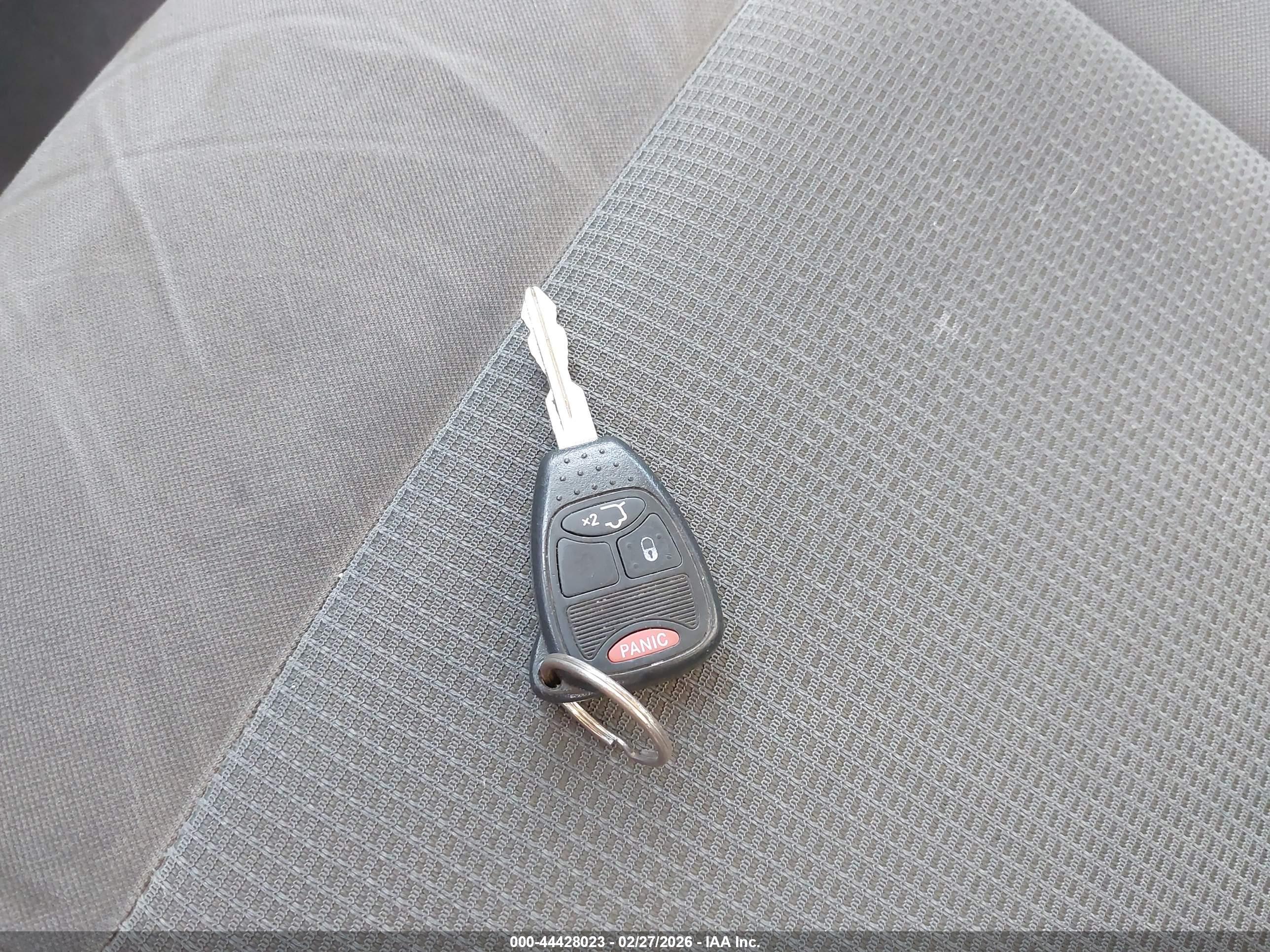 JEEP LIBERTY image 11